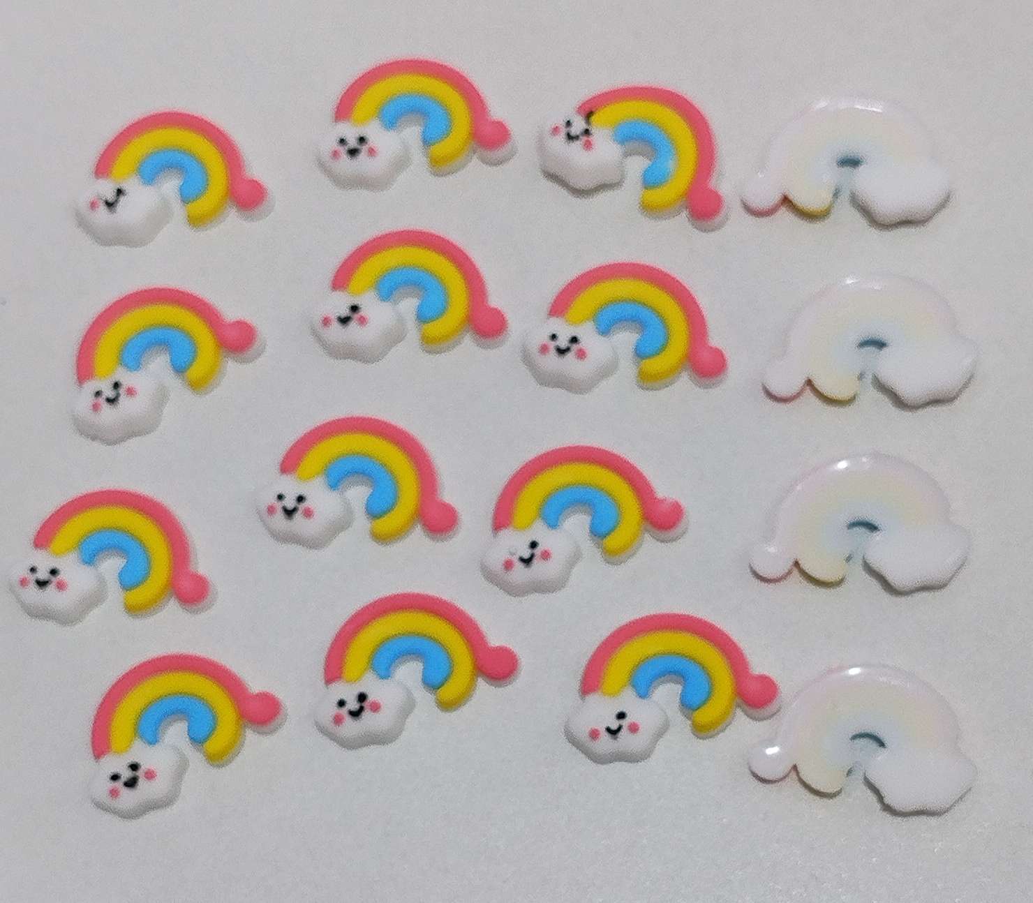 Accesorios de bricolaje accesorios de goma de crema de PVC material de goma suave accesorios de accesorios semiacabados accesorios de bricolaje creativos pequeños arco iris accesorios de horquilla para niños accesorios. details Picture