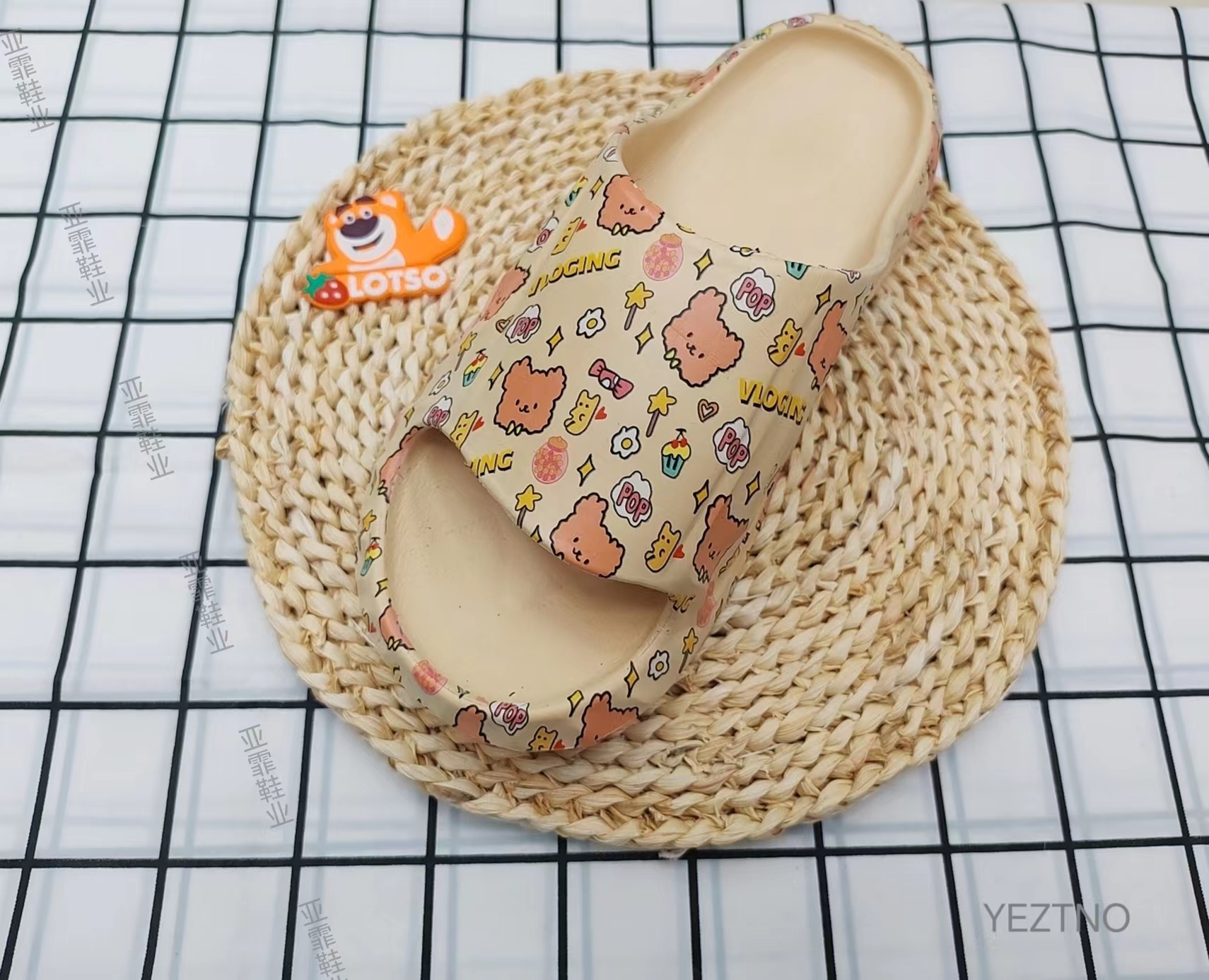 Summer fashion outerwear flip-flops