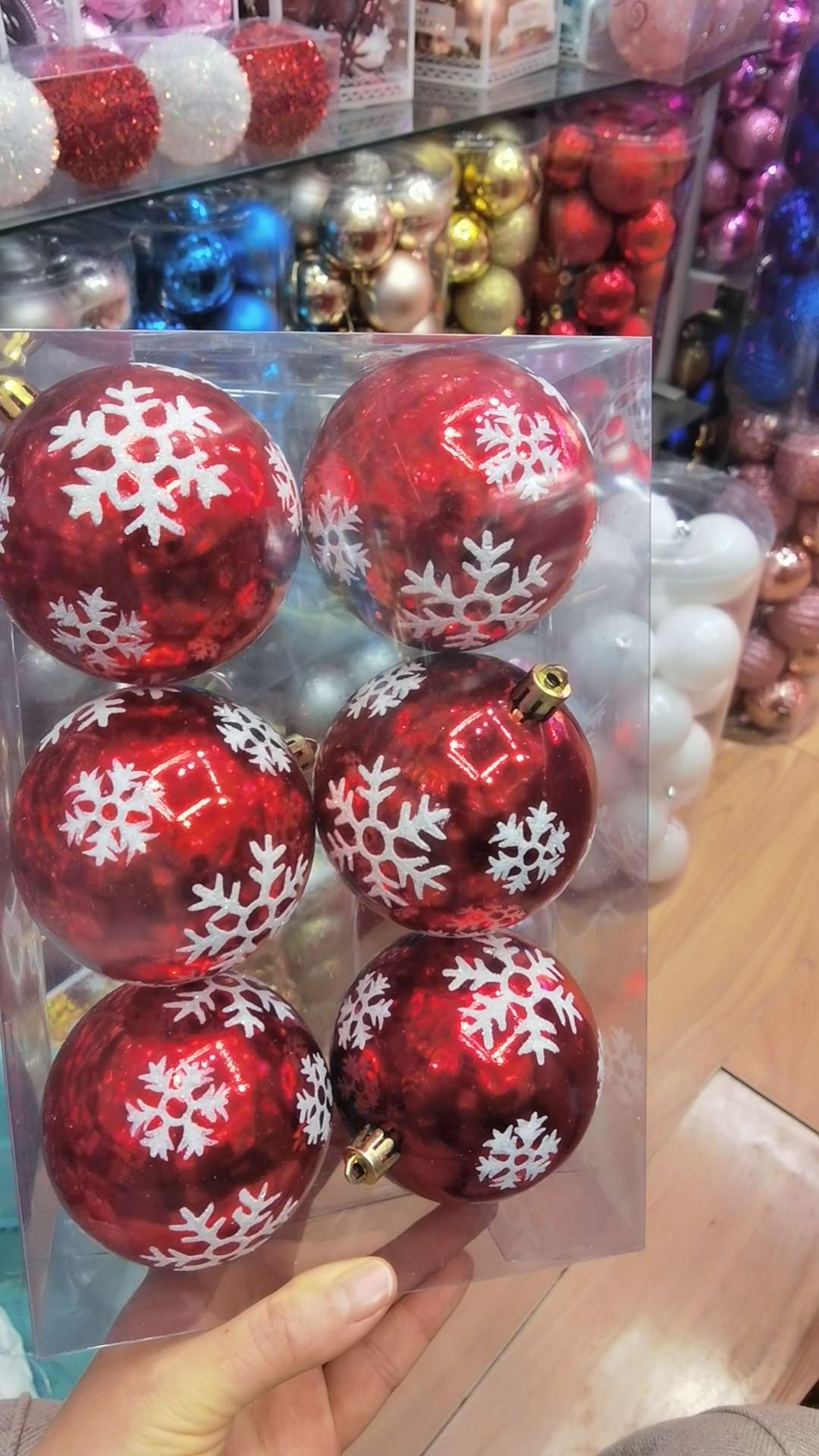 工艺品集锦 圣诞节日仿真葡萄串挂饰 牙买加特色冰箱贴 精致地球仪 独特烛台 礼品塑料工艺品摇摆莲花灯