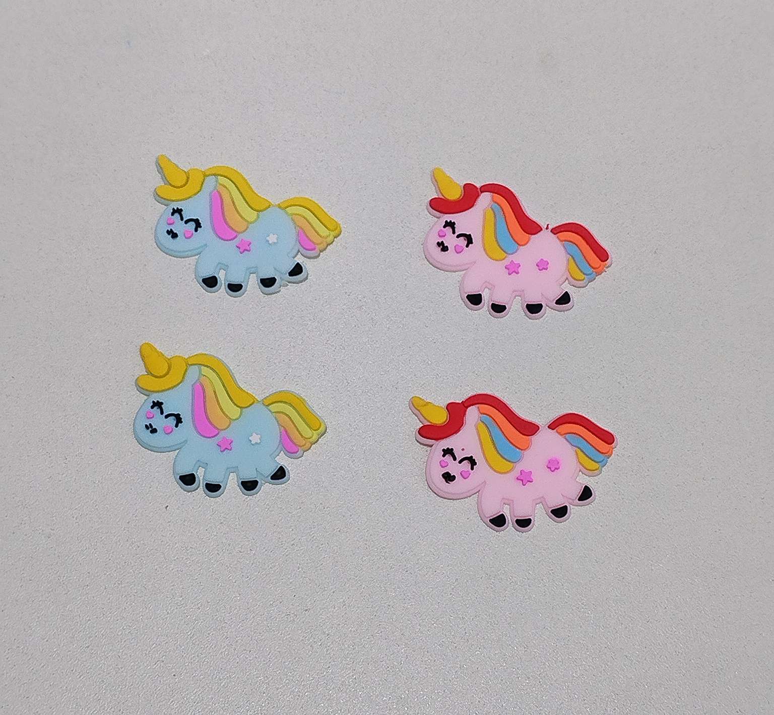 DIY cartoon unicornio PVC soft glue accesorios accesorios accesorios caja del teléfono refrigerador parches Application Scenario