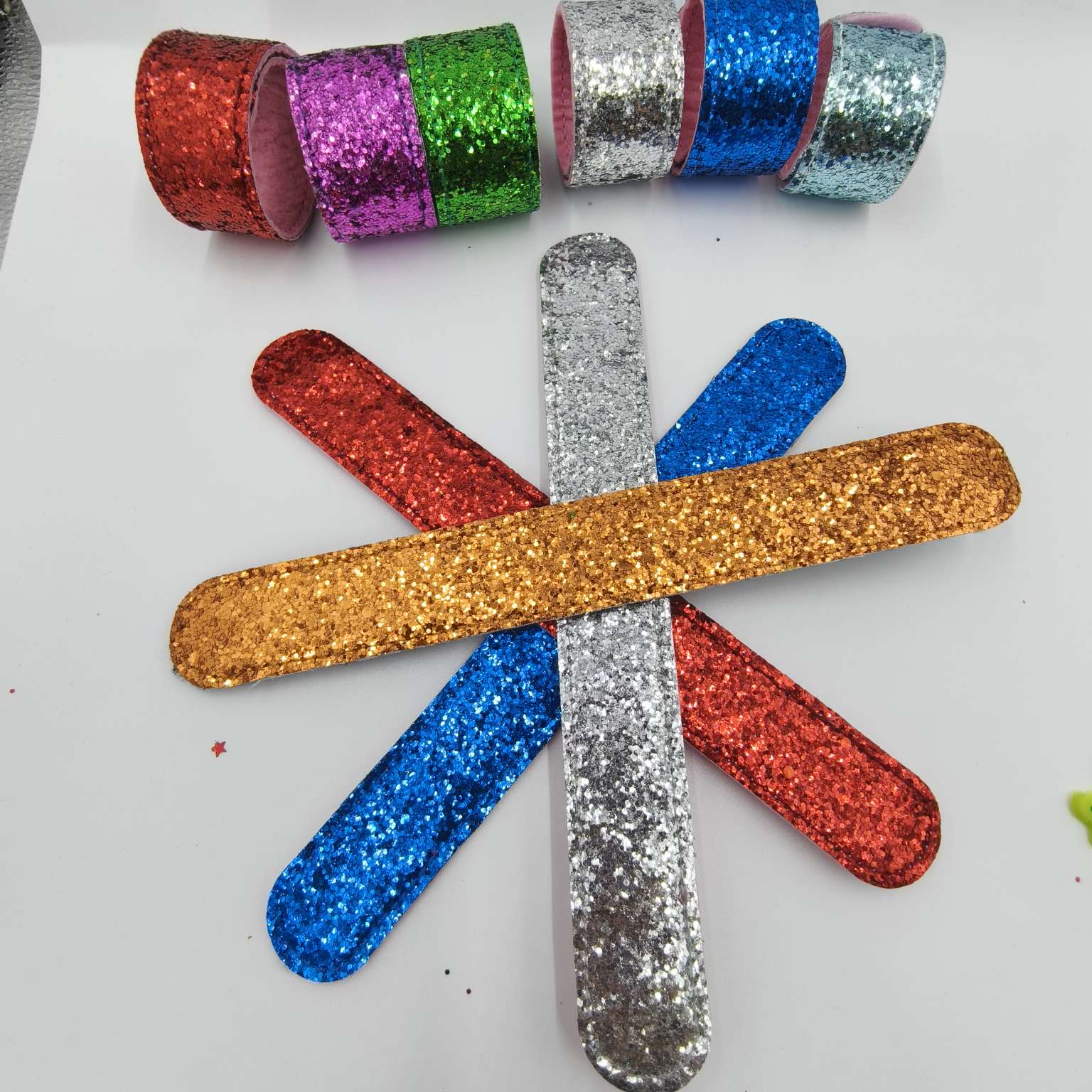 葱粉PU革啪啪圈，亮片啪啪圈，发饰啪啪圈手腕带硅胶手环五彩绳细节图