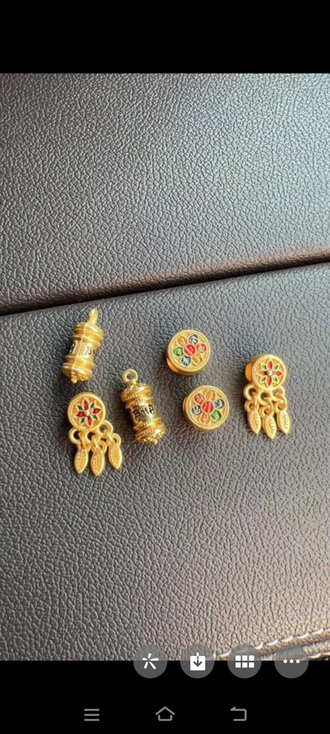 Specializing in jewelry accessories, we sell alloy resin pearl element jewelry. DIY handcrafted materials: Pearl resin alloy jewelry accessories are exquisite and durable