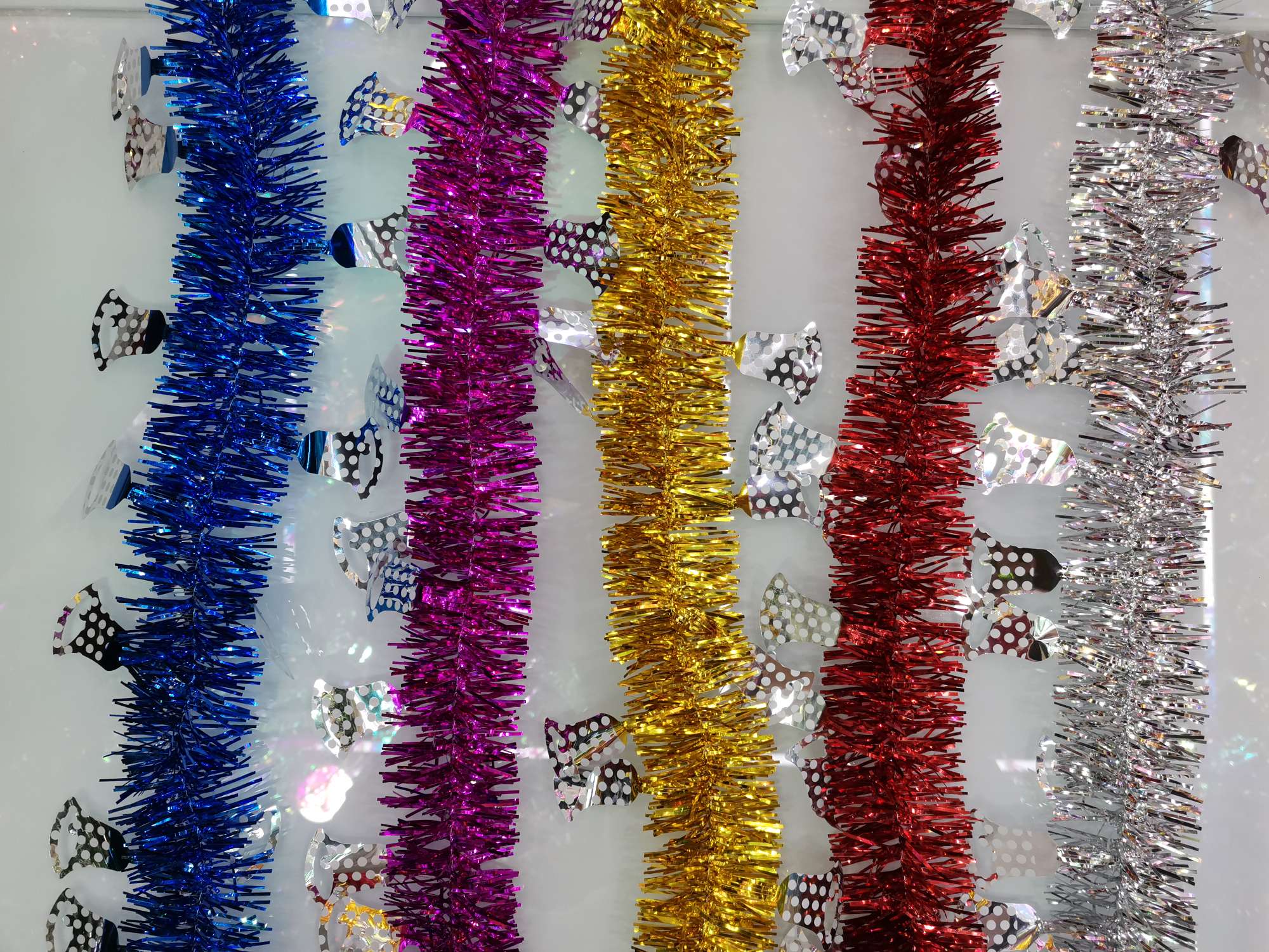 圣诞铃铛彩条茜草毛条生日派对复活节用品等