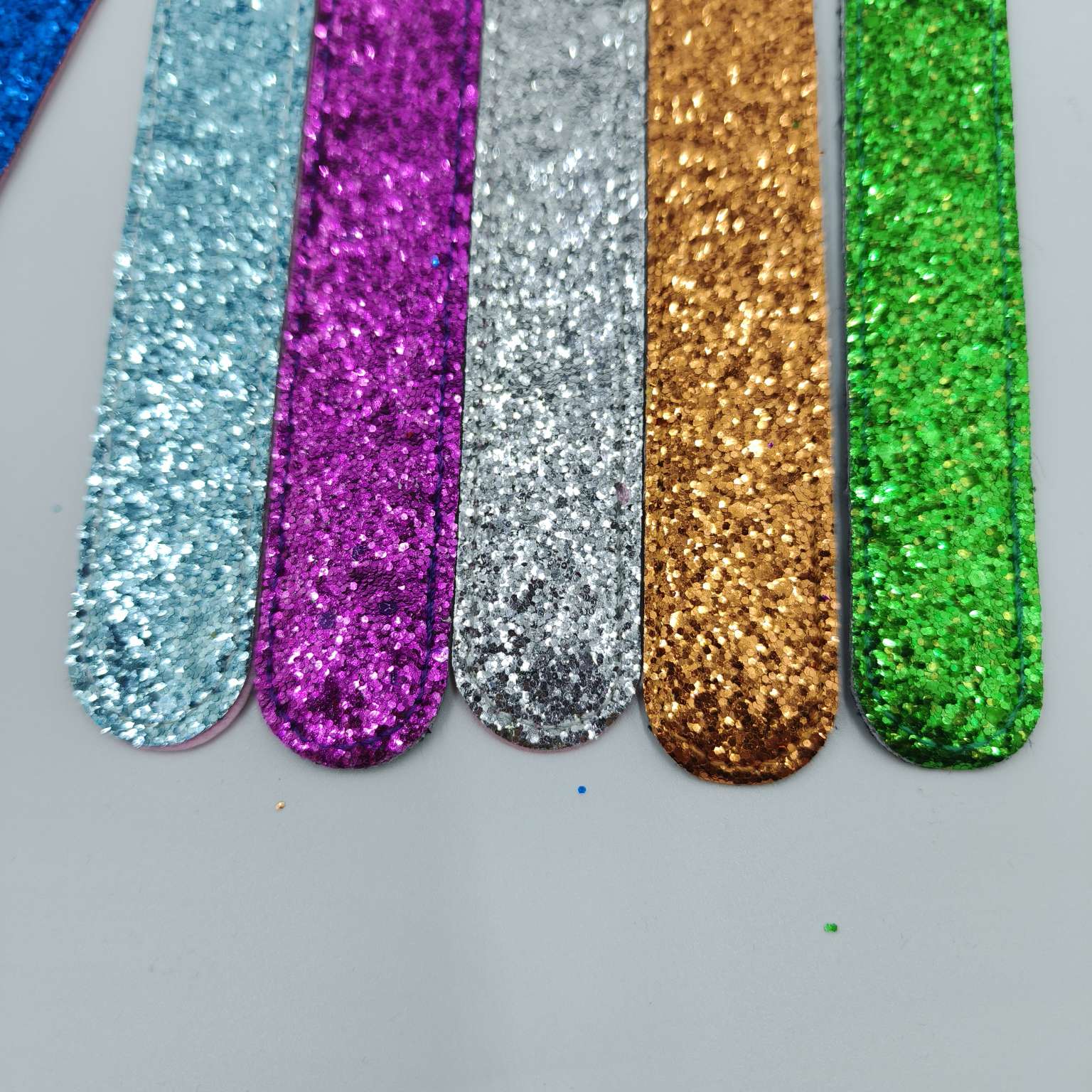 葱粉PU革啪啪圈，亮片啪啪圈，发饰啪啪圈手腕带硅胶手环五彩绳详情图9