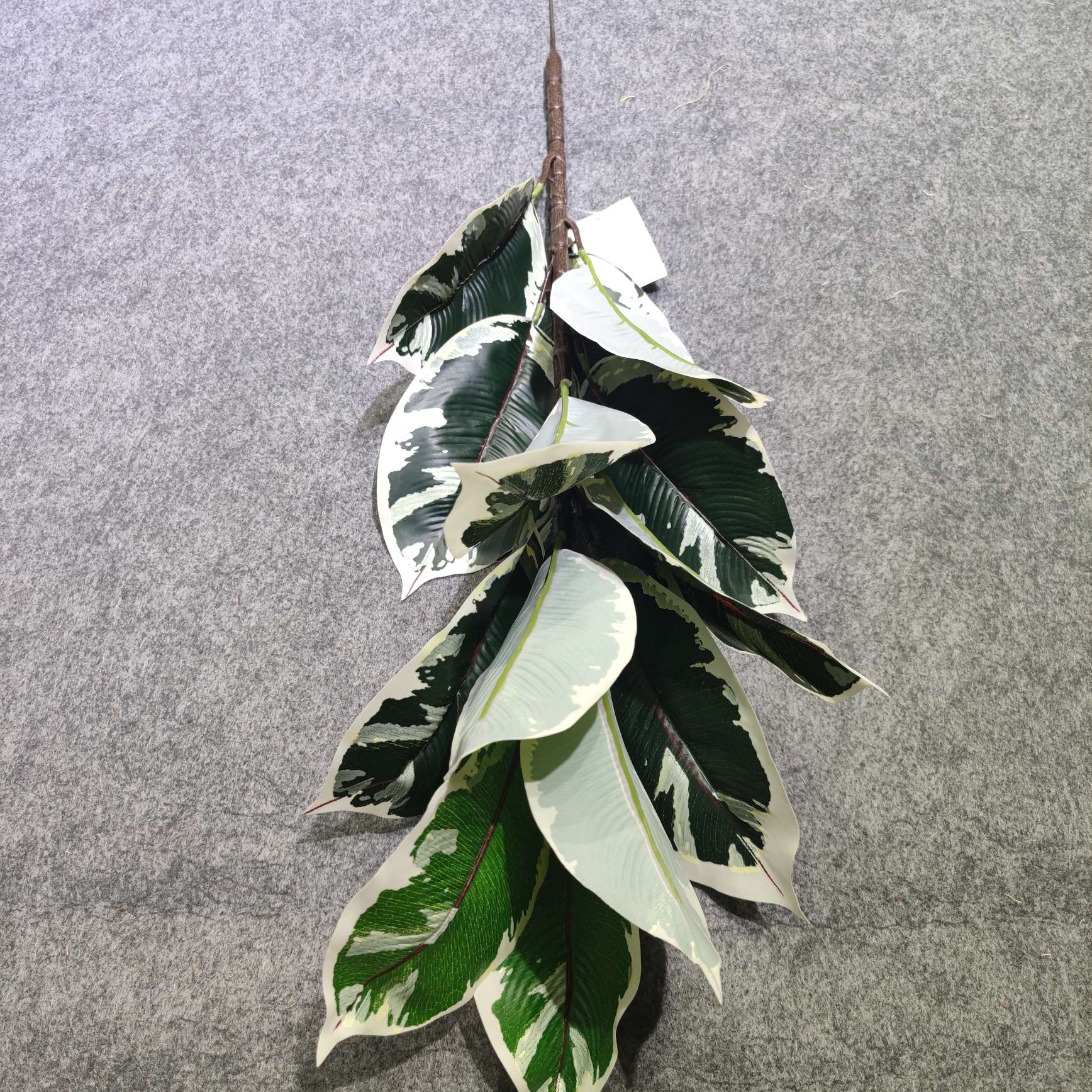 Wholesale of artificial plant artificial leaves, office and home artificial leaf DIY background wall decoration detail image 8