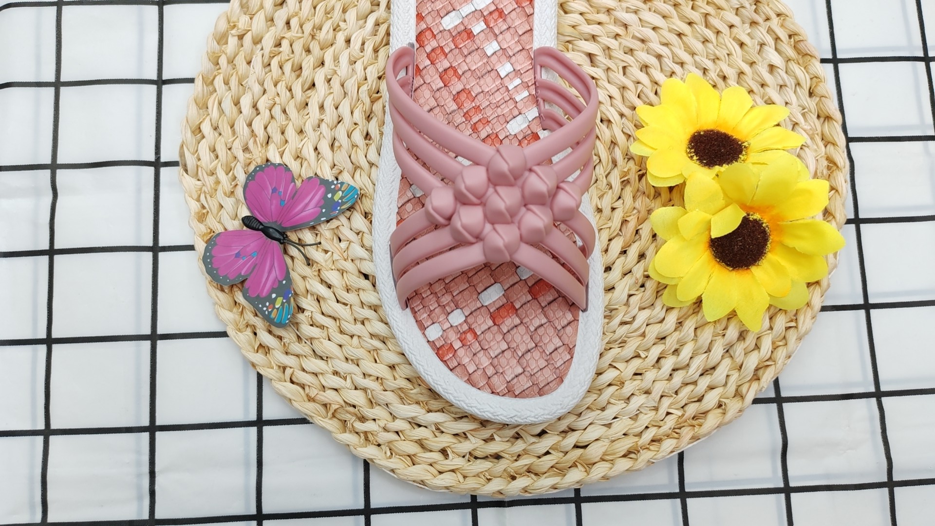 Summer fashionable and casual outerwear flip-flops Specification image