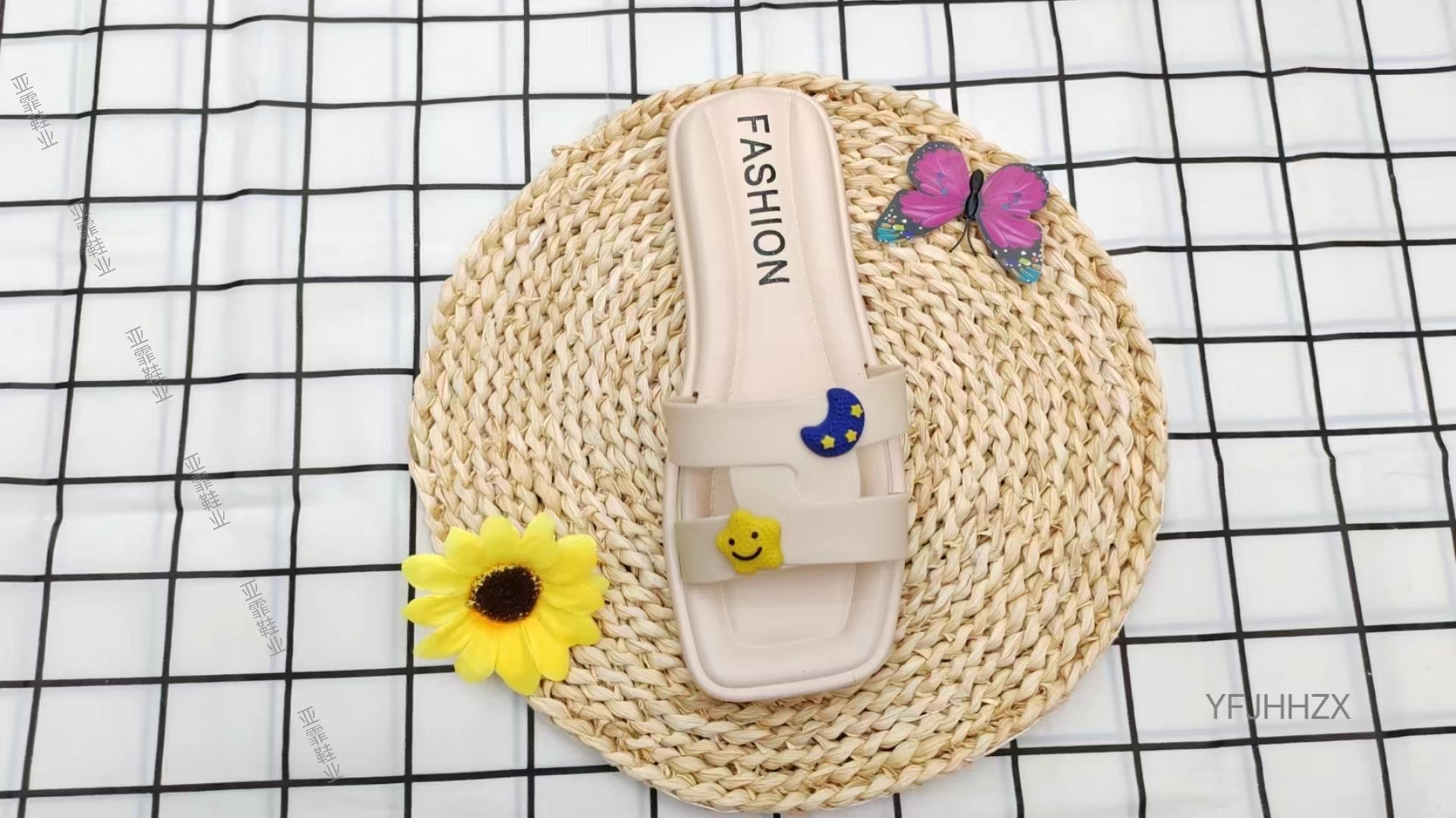 Soft soled slippers for women, summer comfort