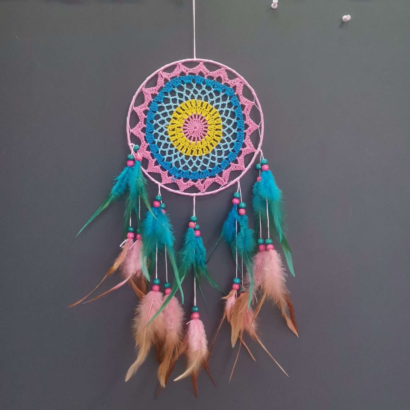 Colorful hook-flower dreamcatcher Specification image
