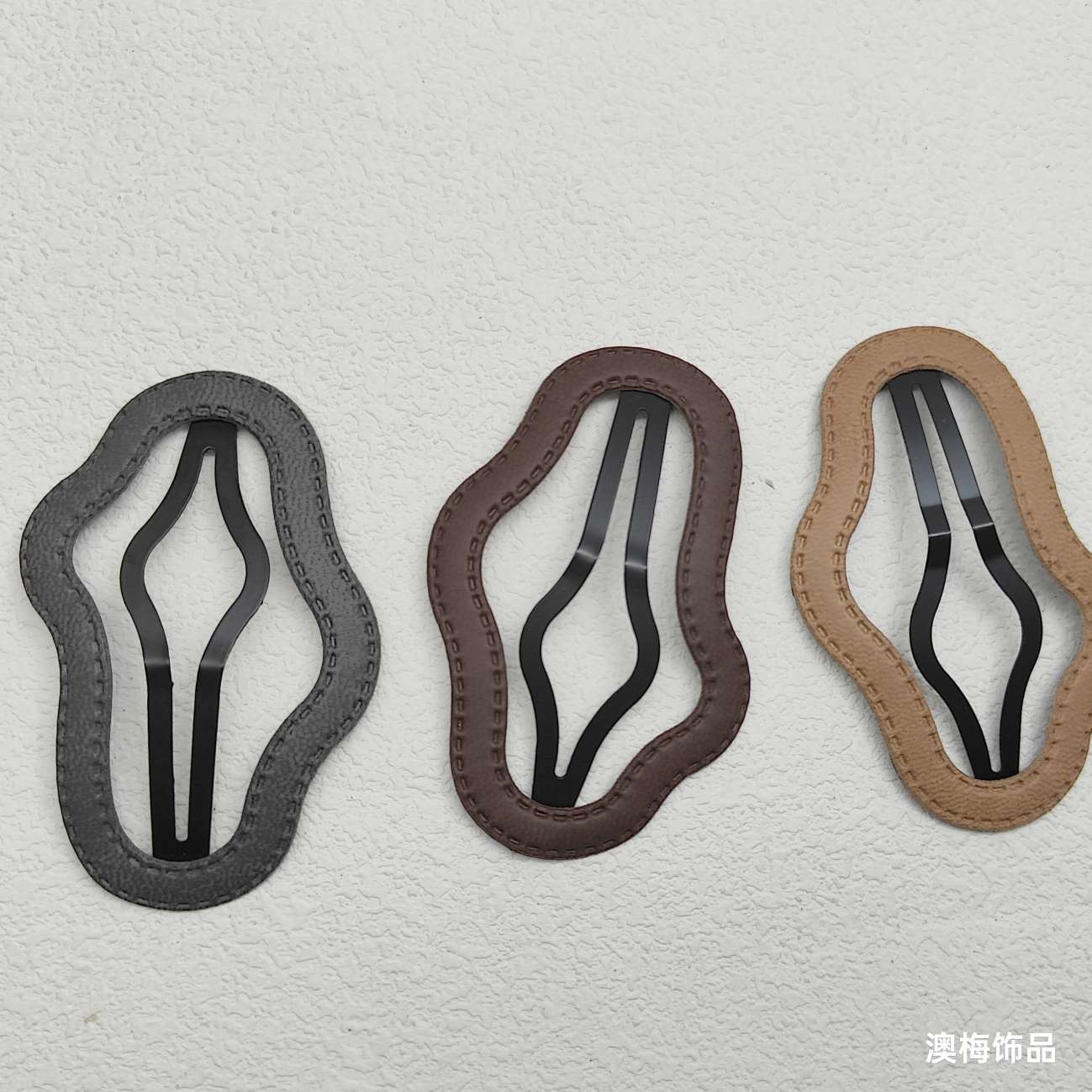 Hairpin, Women's hollowed-out leather cloud 2024 new style, back head broken hair bb clip, side bangs clip, headpiece hairpin