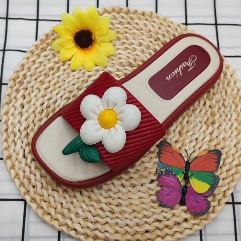 New summer stylish and versatile flip-flops with small flowers pic 1