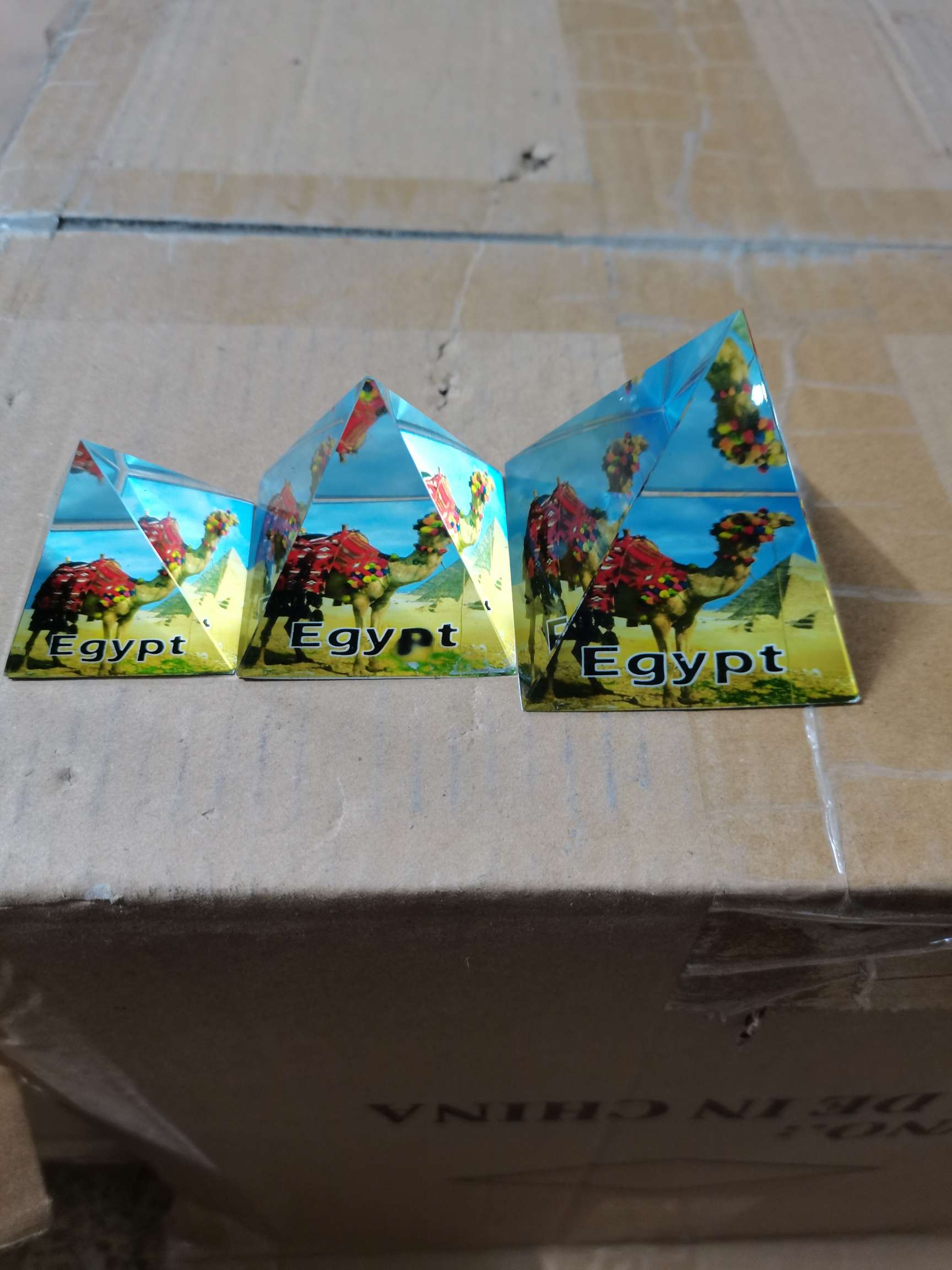 水晶金字塔彩印套装饰品 精致水晶工艺品 独特礼品 水晶玻璃艺术品 美丽璀璨装饰品详情图6