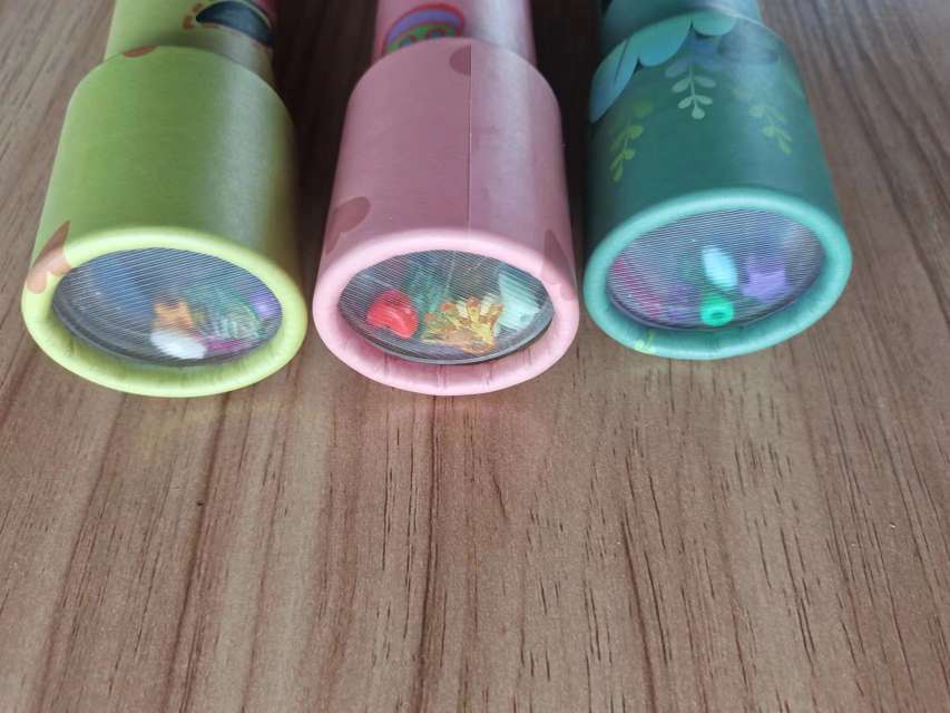 The old children's kaleidoscope of toys Specification image