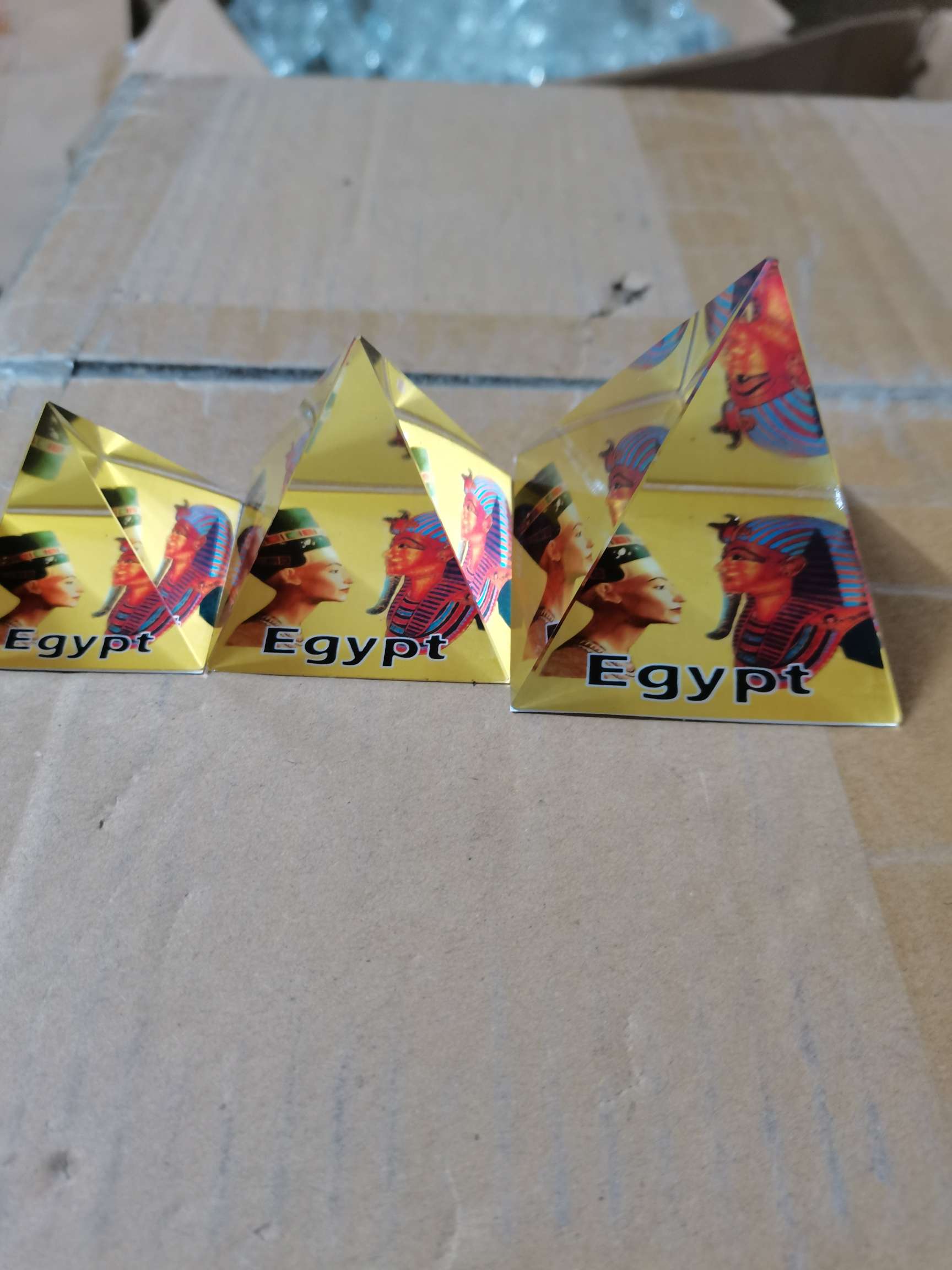 水晶金字塔彩印套装饰品 精致水晶工艺品 独特礼品 水晶玻璃艺术品 美丽璀璨装饰品详情图4