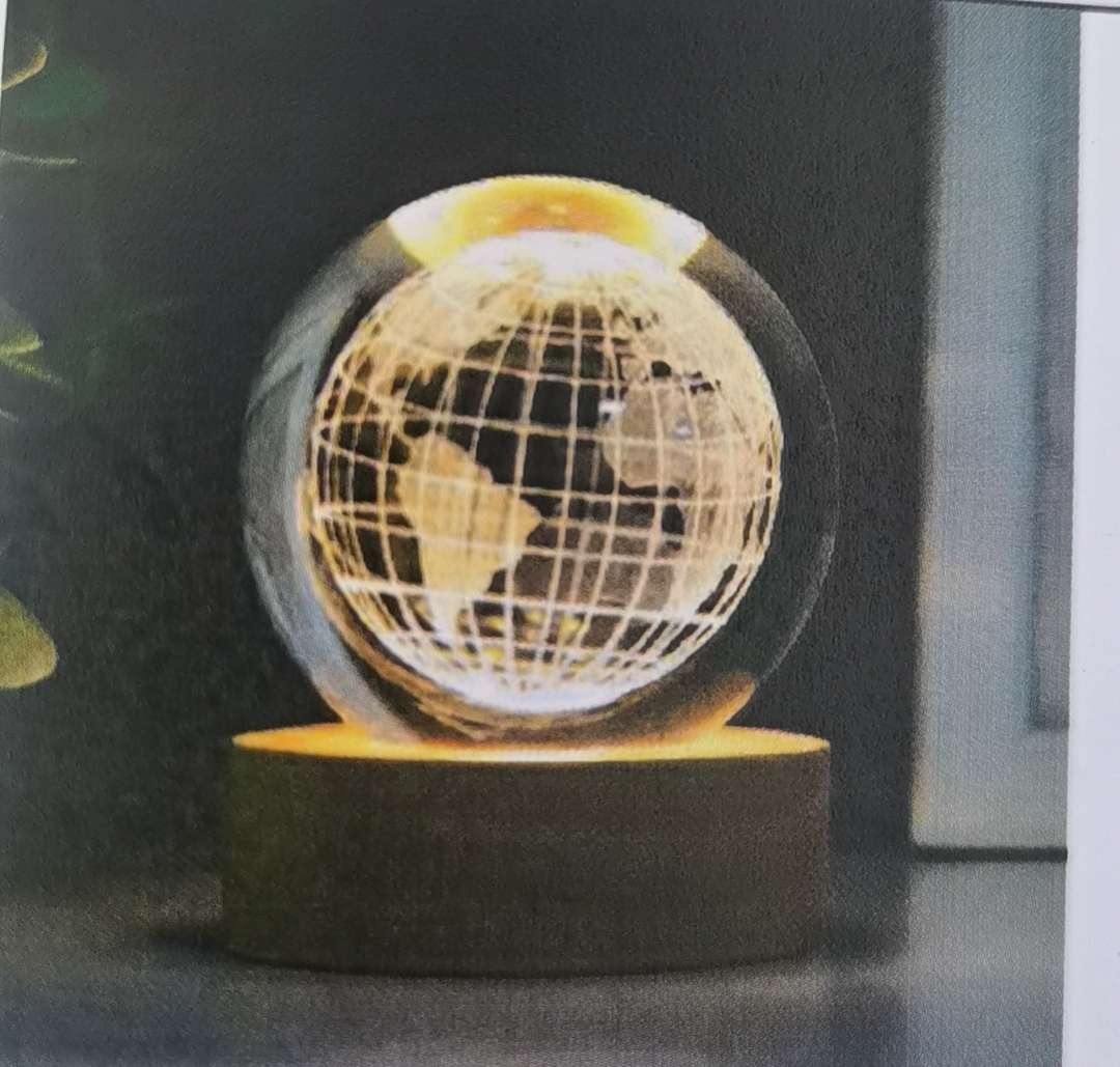 60水晶球 内雕星空系工艺品礼品 精致水晶玻璃饰品 水晶工艺品 艺术收藏品 独特设计 精美装饰品详情图3