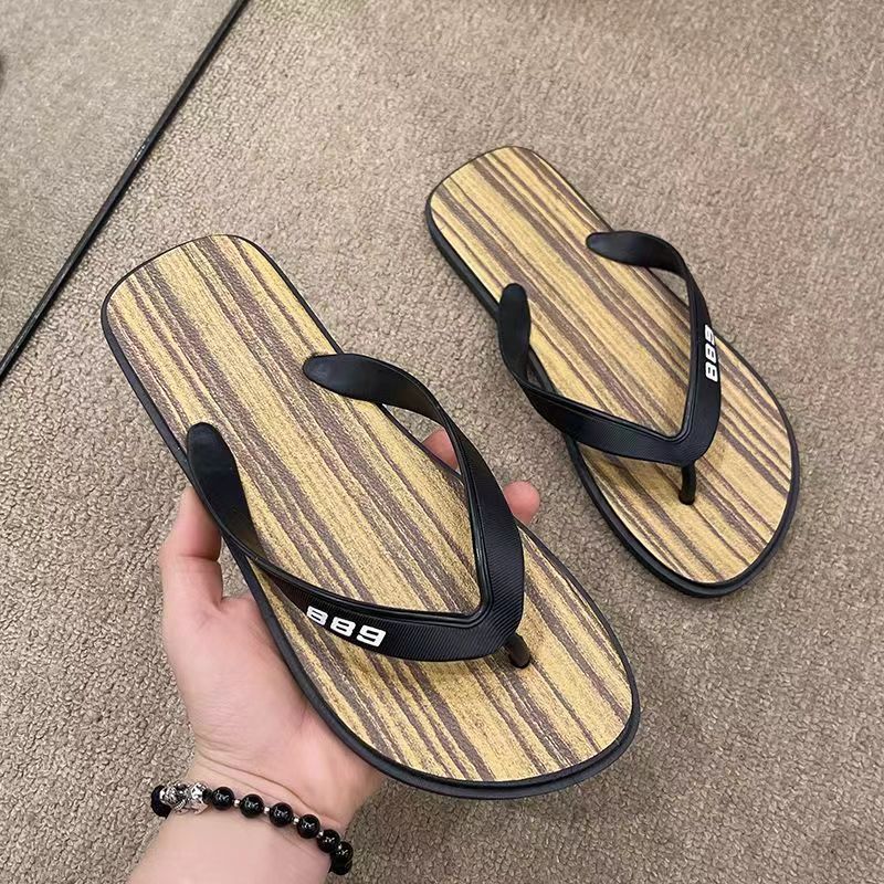 وفي التجارة الخارجية الجديدة، تلبس الأحذية الرملي الترفيهي إلى جانب الرجال Item Picture