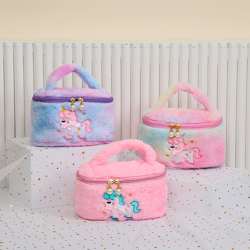 毛绒包包；独角兽包包；小挎包；儿童包；手机包；卡通挎包；卡通手机包详情1