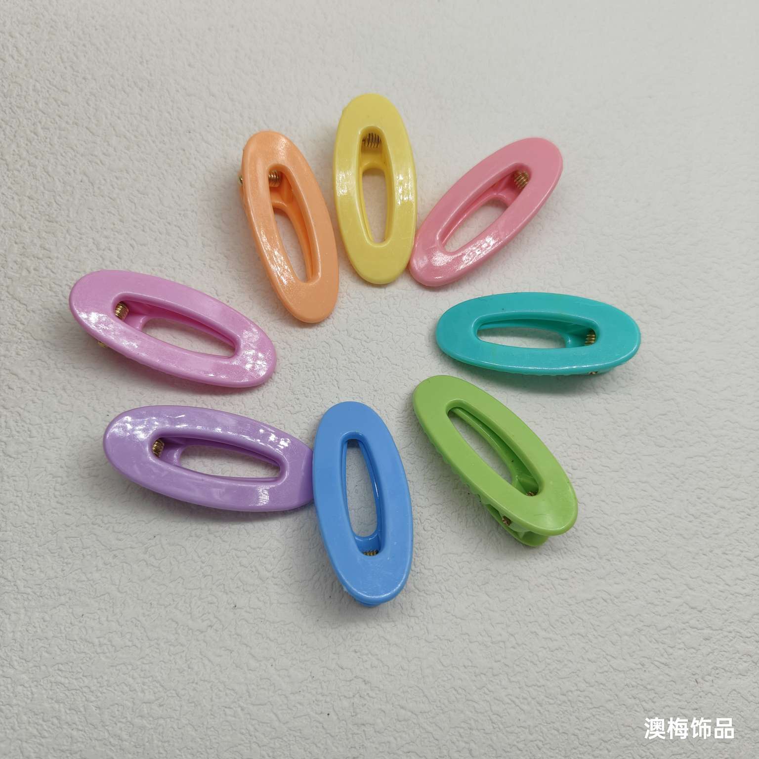 4 cm oval hollow hair clips, solid color broken hair clips, diy resin cream glue hair accessories, candy hair clips, factory direct sales detail image 5