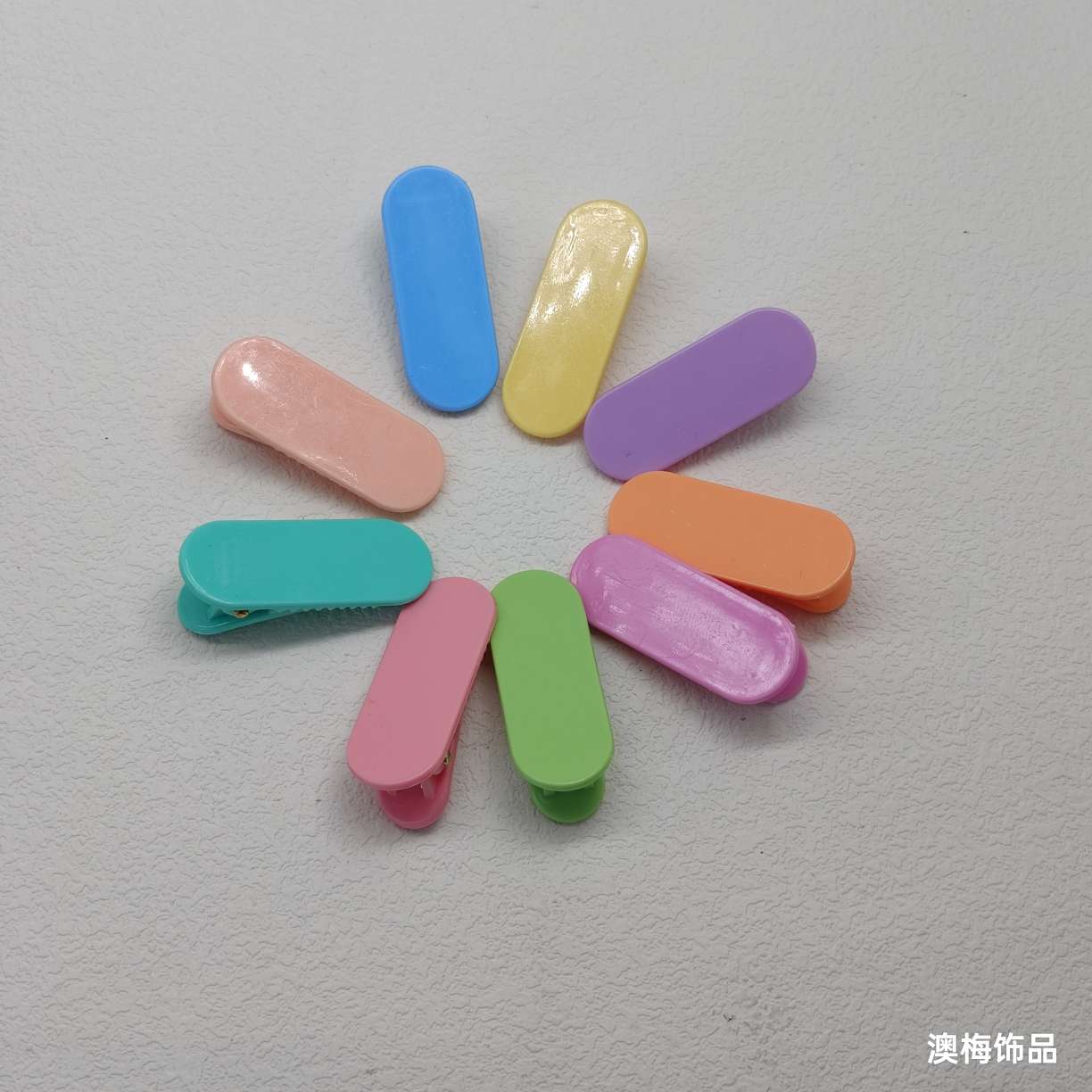 4 cm two-end round hair clips, solid color broken hair clips, diy resin cream glue hair accessories, candy hair clips, factory direct sales detail image 5