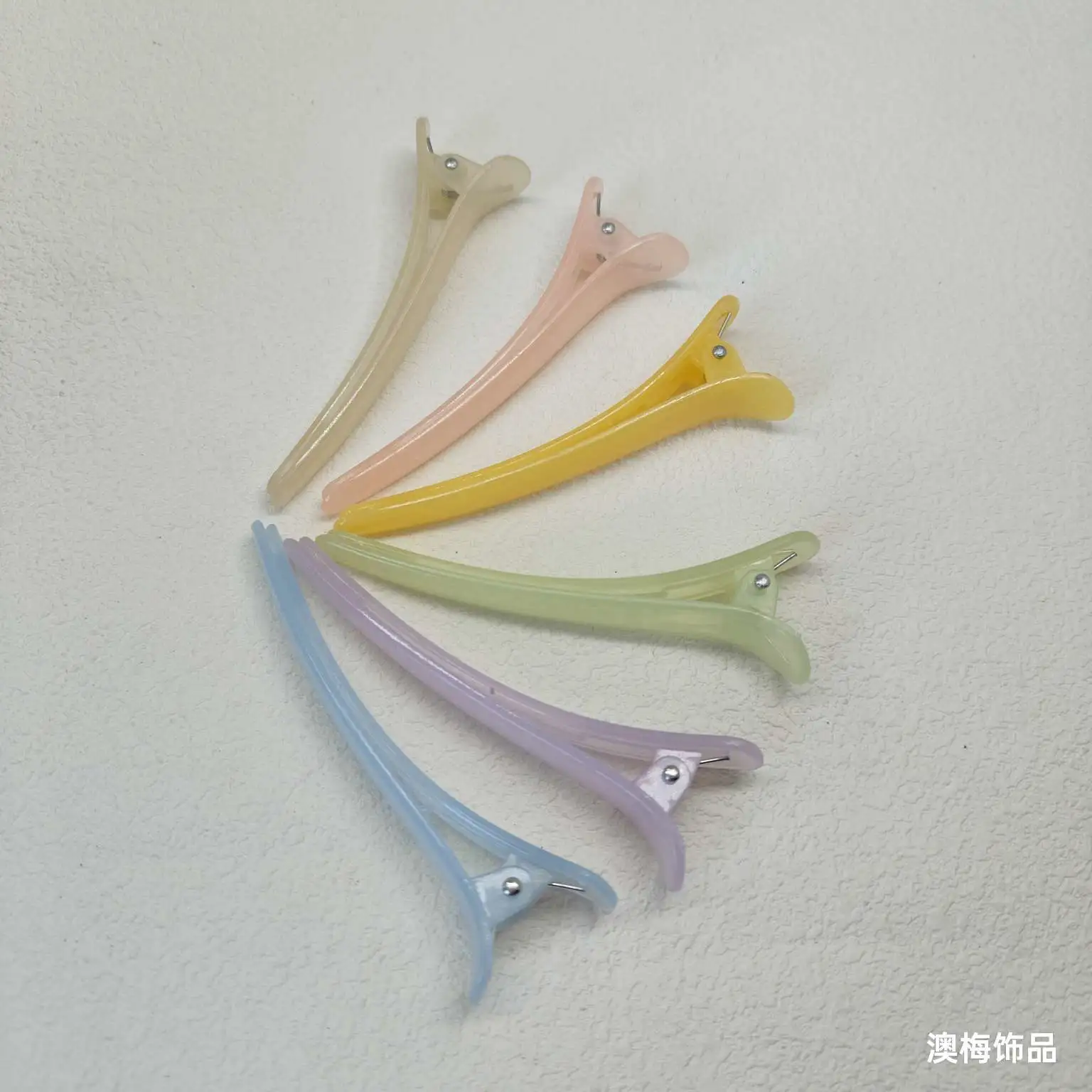 One-line clips, zonal clips, edge clips, duckbeak clips, adult hair clips, children's simple hair clips, face wash makeup plastic bangs clips, color 8cm transparent jelly clips detail image 2