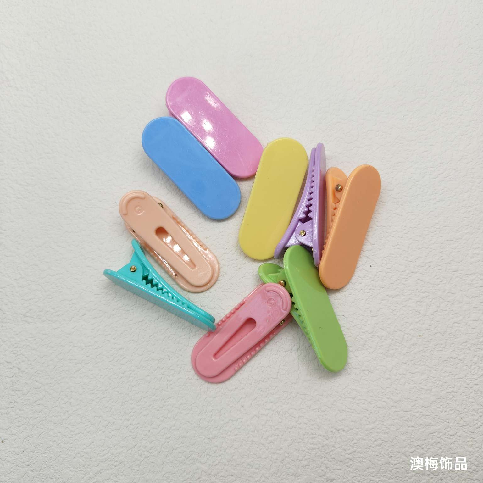 4 cm two-end round hair clips, solid color broken hair clips, diy resin cream glue hair accessories, candy hair clips, factory direct sales detail image 2