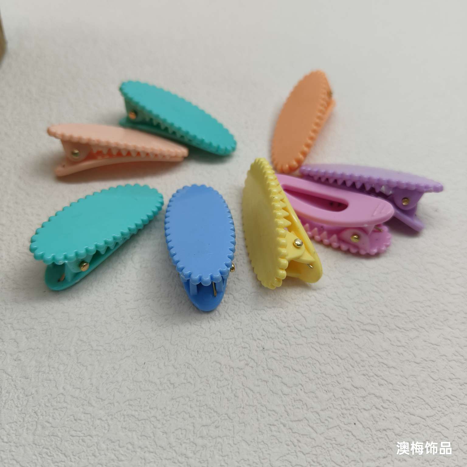 4 cm oval hair clips, solid color with lace, diy resin cream glue hair accessories, candy hair clips, factory direct sales detail image 2