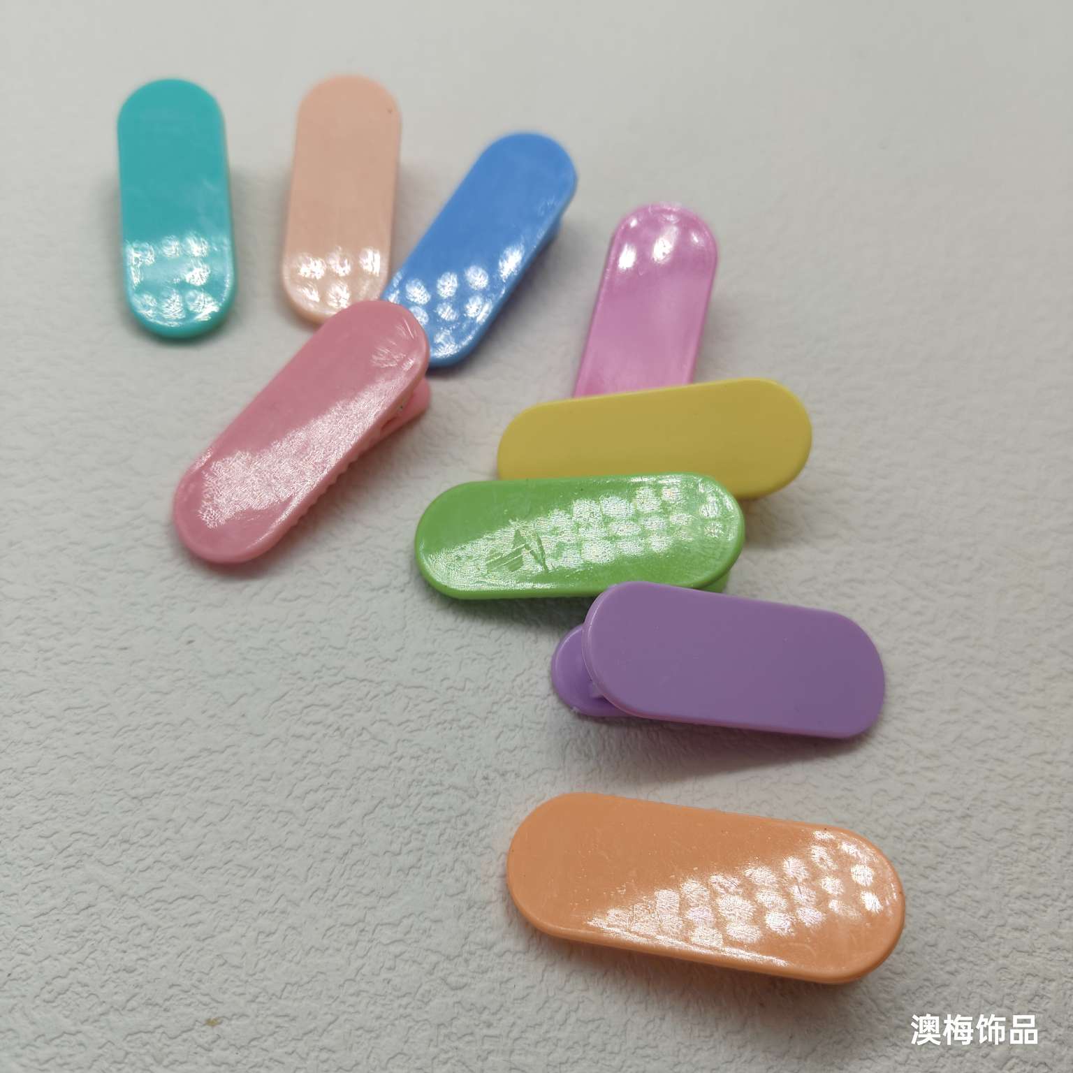 4 cm two-end round hair clips, solid color broken hair clips, diy resin cream glue hair accessories, candy hair clips, factory direct sales detail image 3