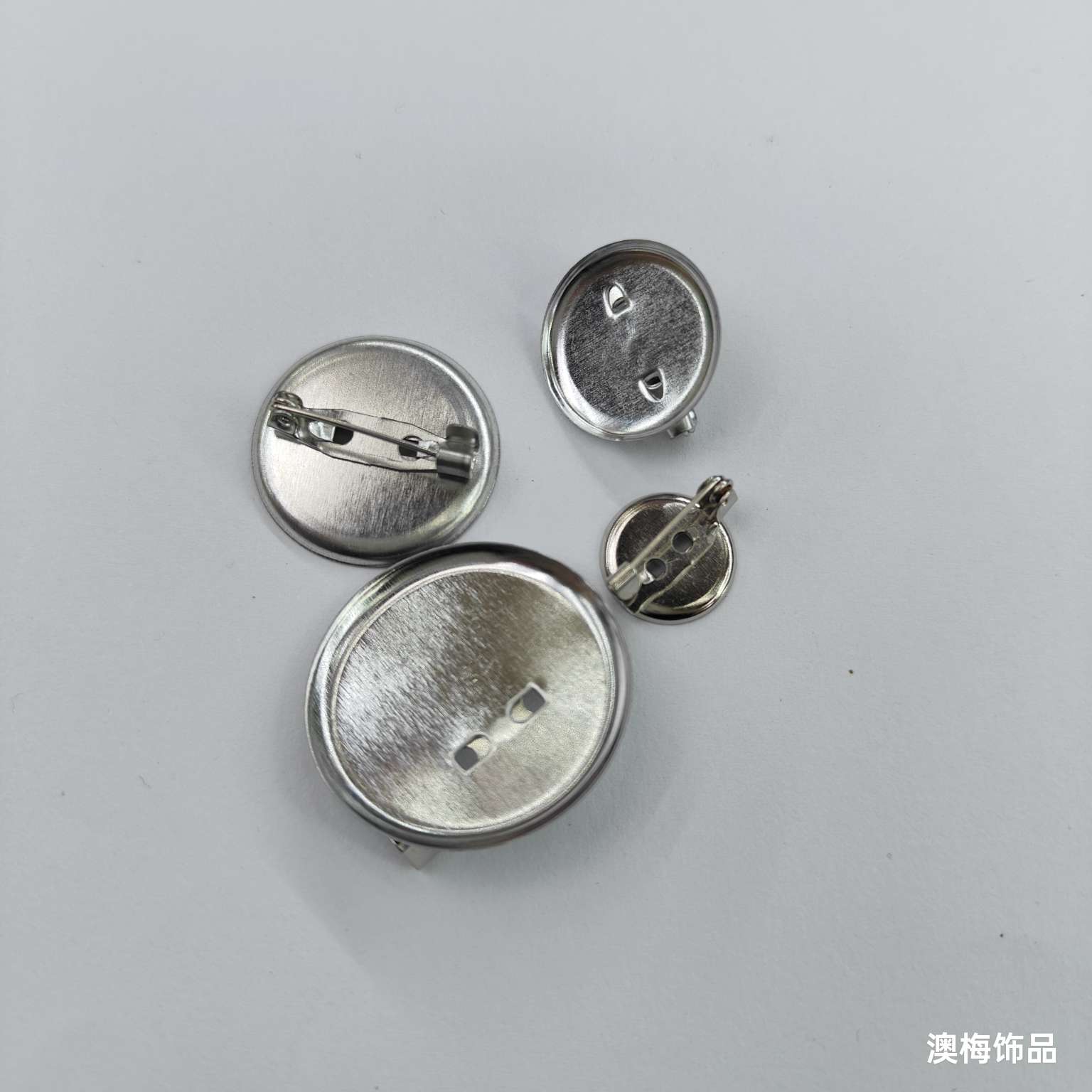 ديي، دبابيس يدوية، دبابيس، زخرفة شبه مصنّعة، دبابيس، دبابيس، دبابيس detail image 4
