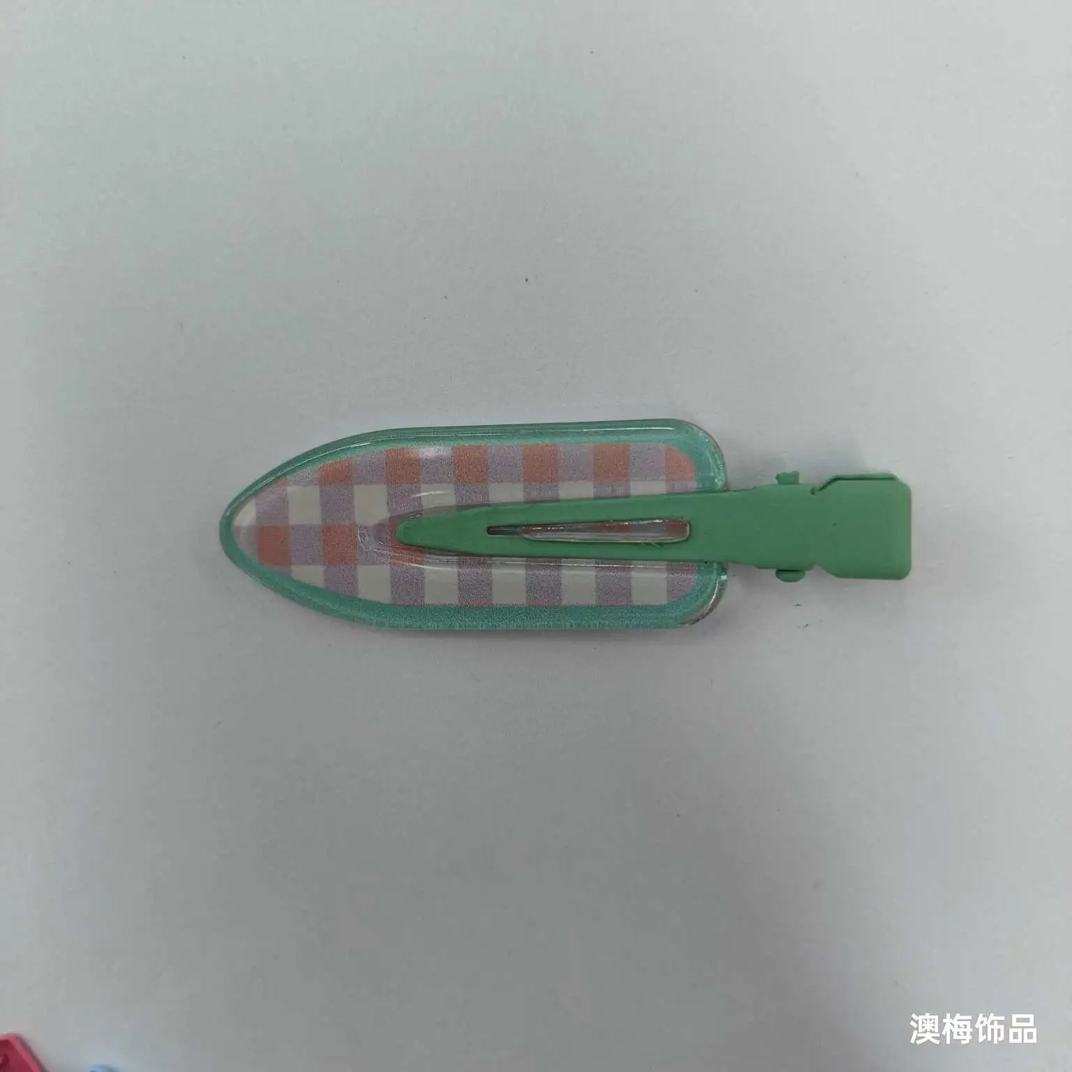 Summer fresh and clean invisible hair clips made of acrylic material, with colorful transparent fruit hair clips. The side clips are exquisite and cute, with a girlish heart detail image 19