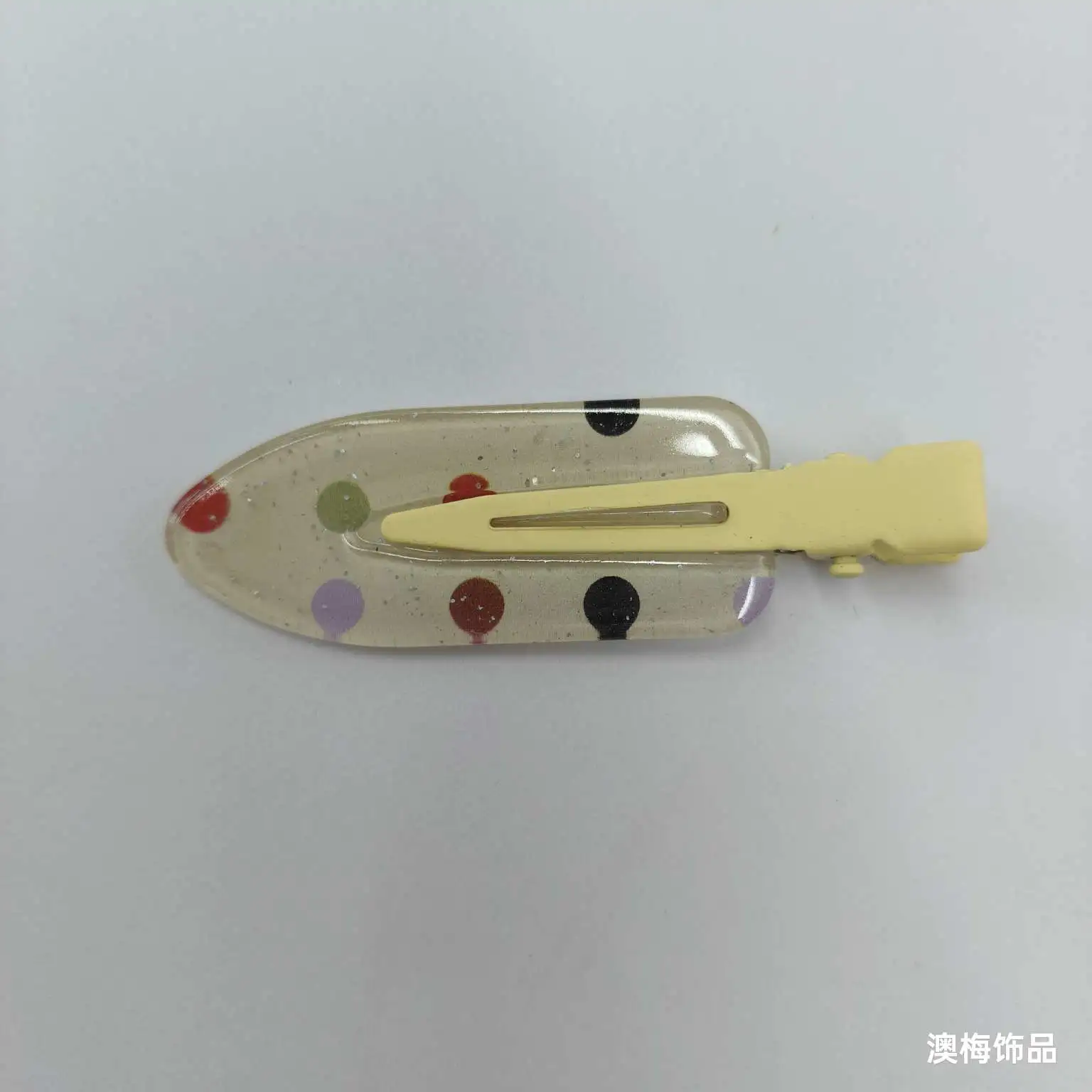 Summer fresh and clean invisible hair clips made of acrylic material, with colorful transparent fruit hair clips. The side clips are exquisite and cute, with a girlish heart detail image 7