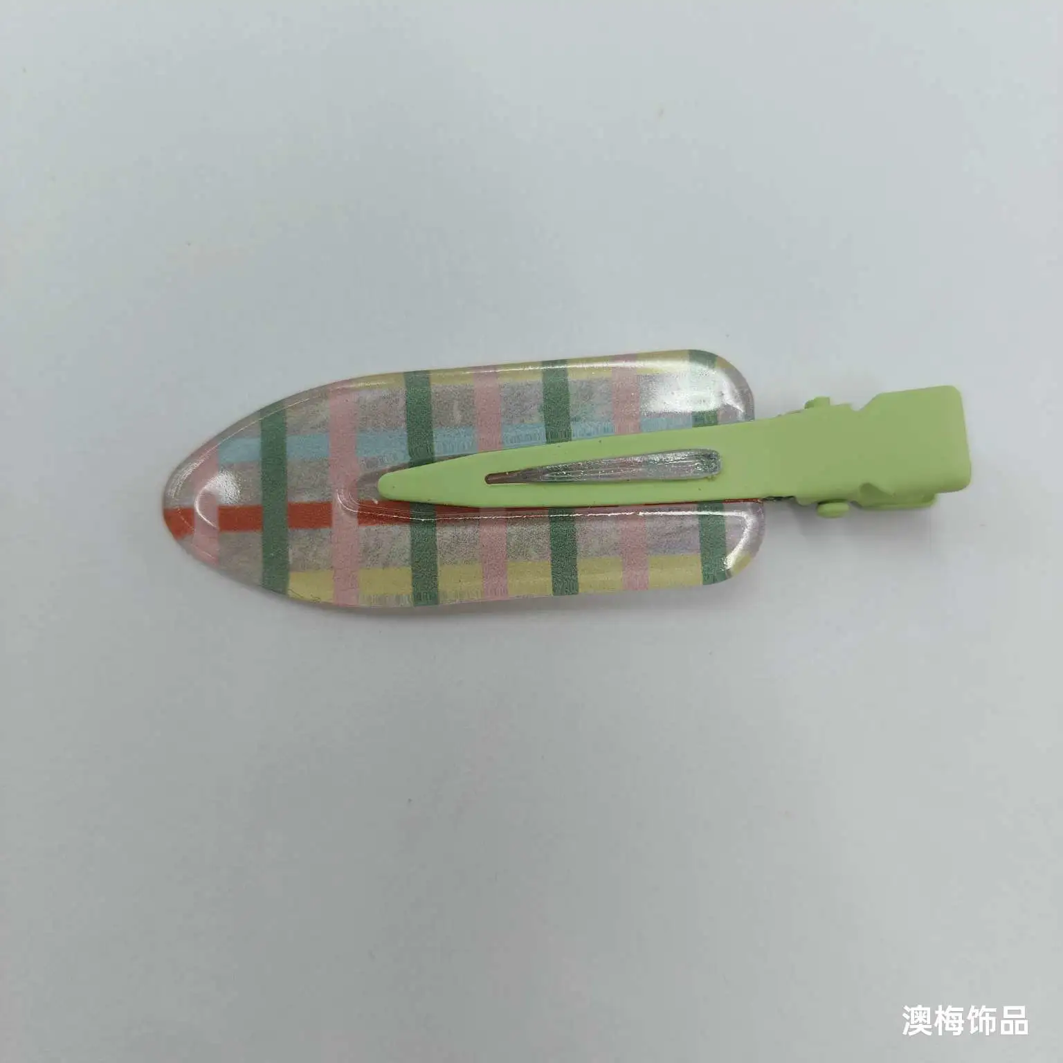 Summer fresh and clean invisible hair clips made of acrylic material, with colorful transparent fruit hair clips. The side clips are exquisite and cute, with a girlish heart detail image 6