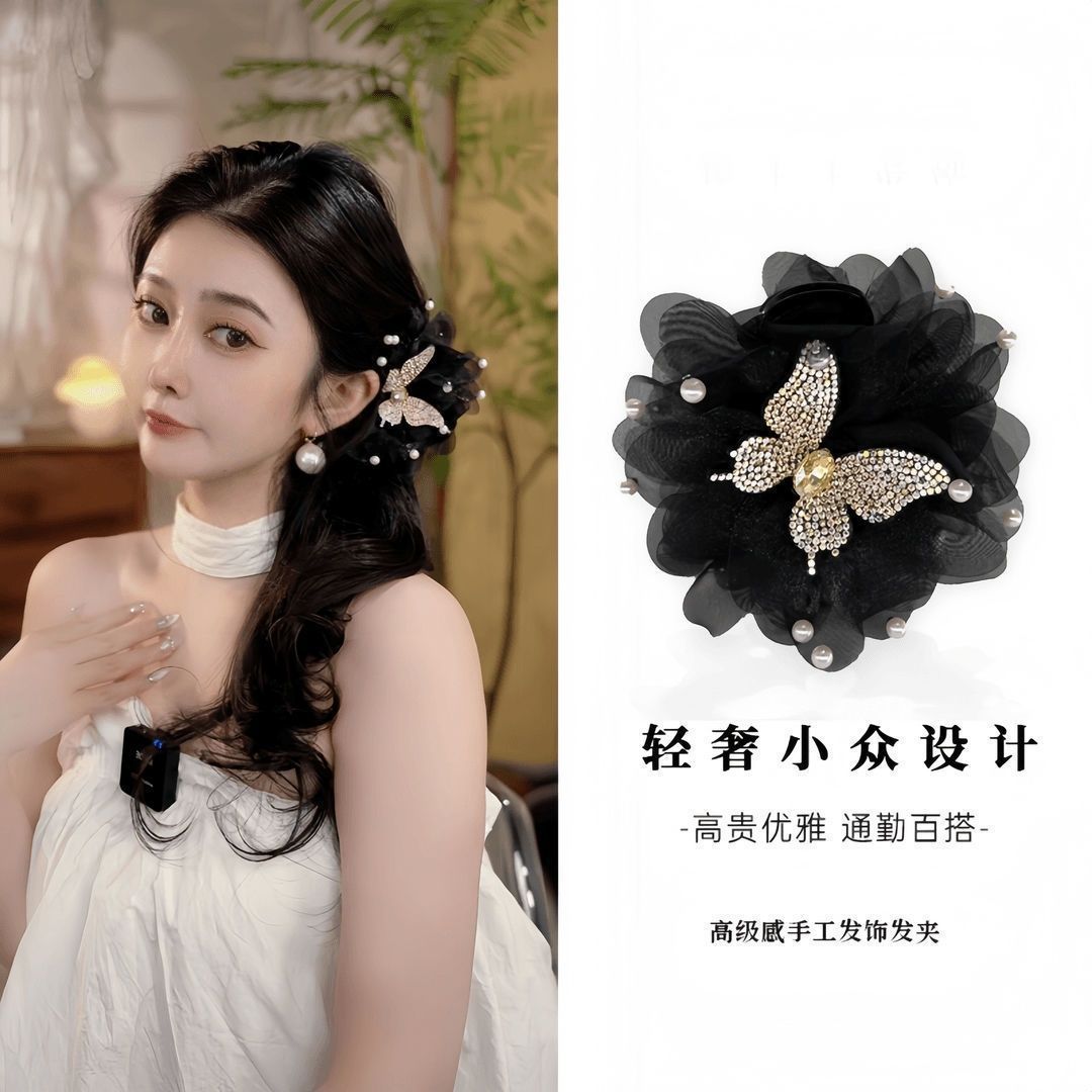 High-end hand-inlaid beaded butterfly shark clip, fashionable black versatile hair accessory, elegant heavy industry light luxury accessory gripper