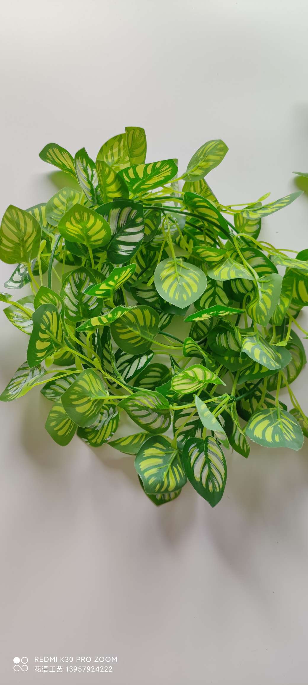 Artificial climbing plants: grape leaves, ivy, flower vines, green vines, green decorative green plants, vines, ivy Specification image