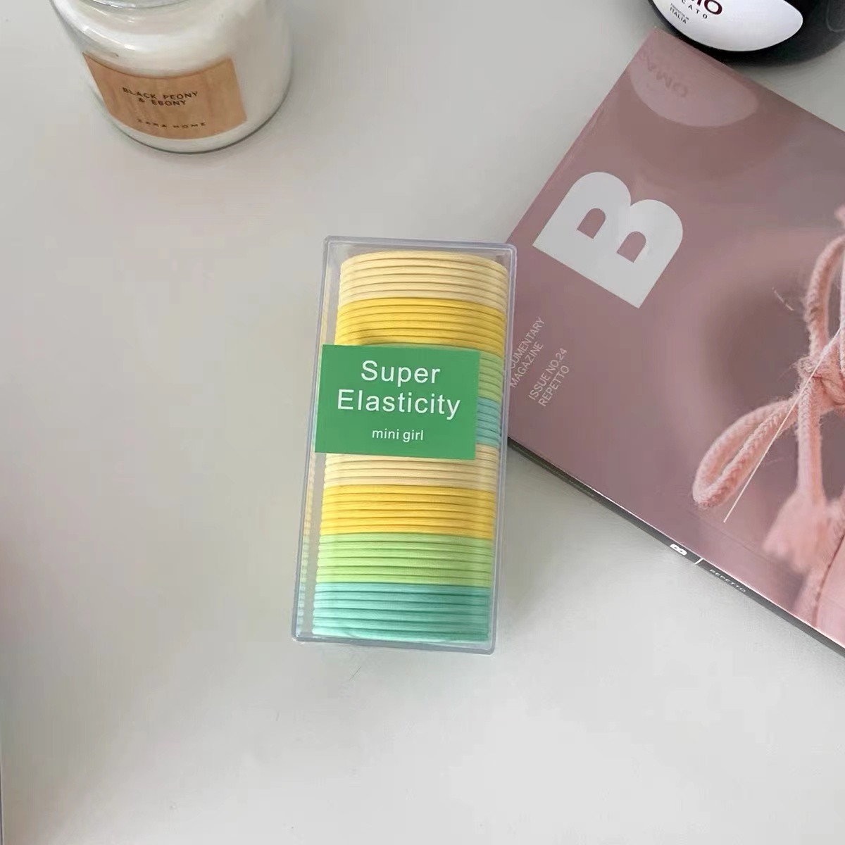 The hair accessory is beautiful, elegant and of high grade, with a nice color Specification image