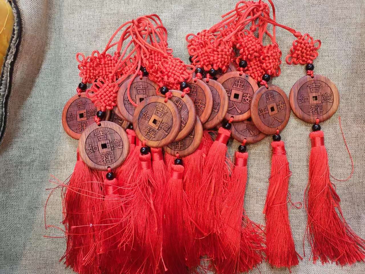 装饰挂牌实物图