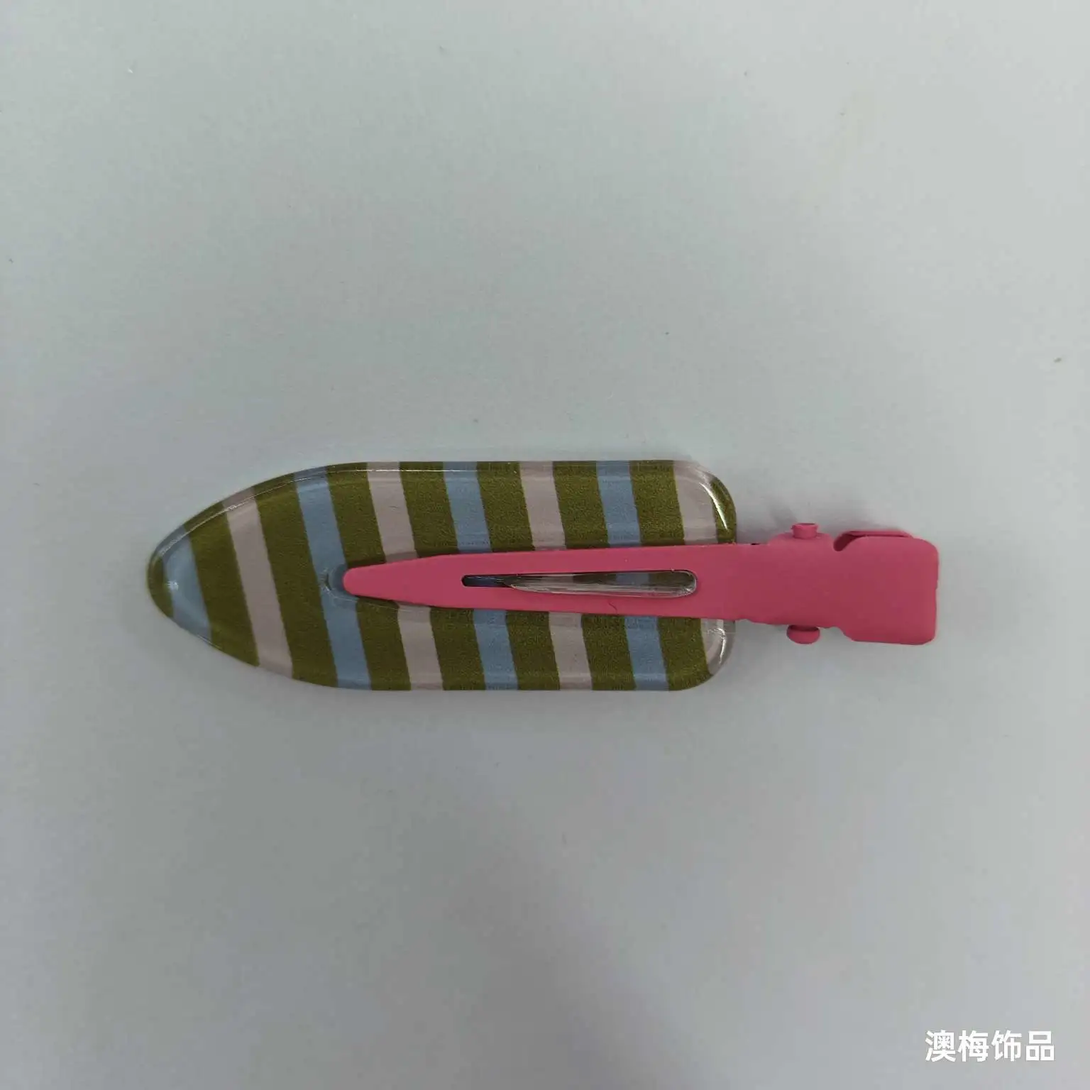 Summer fresh and clean invisible hair clips made of acrylic material, with colorful transparent fruit hair clips. The side clips are exquisite and cute, with a girlish heart detail image 16
