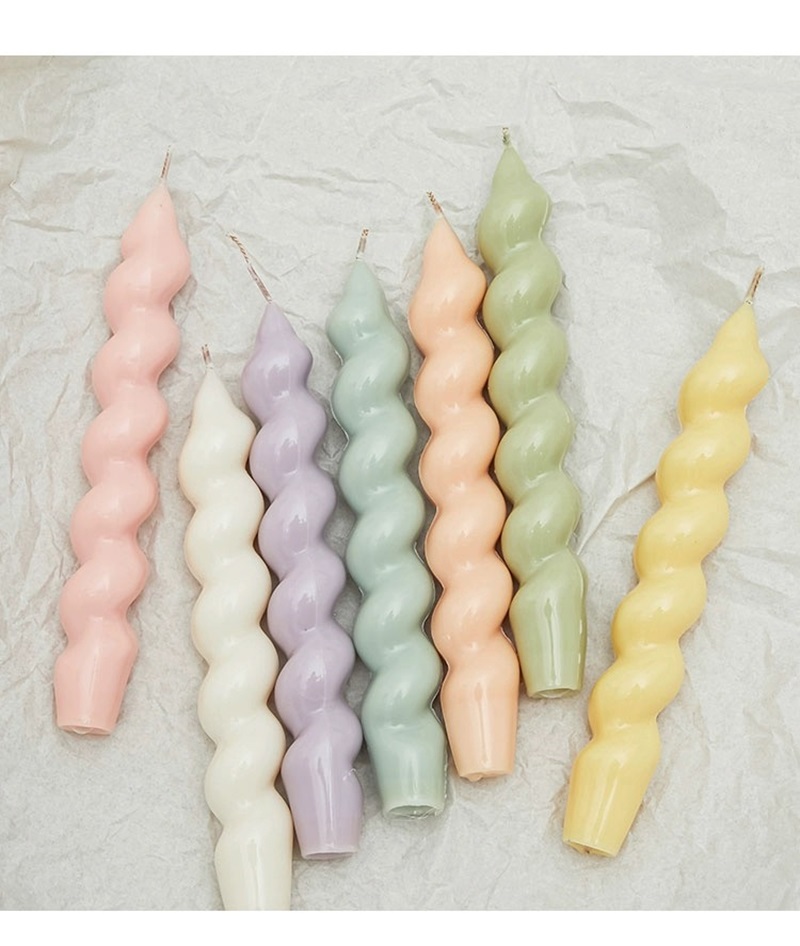 Color espiral curvado twist twist long rod velas aromáticas hogar sin humo ambiente sentido mesa candelabro decoración decoración Application Scenario