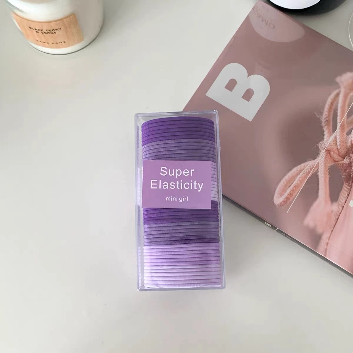 The hair accessory is beautiful, elegant and of high grade, with a nice color Application Scenario