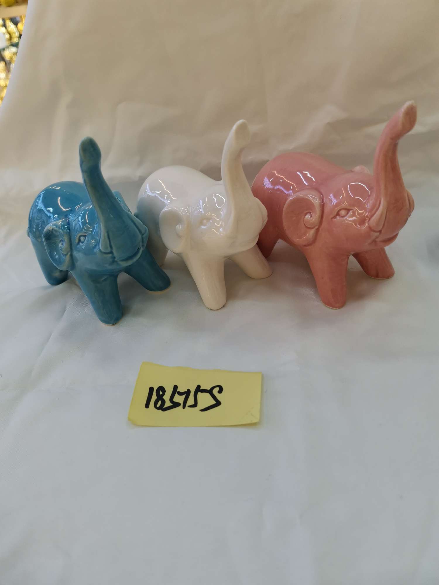 Exquisite Ceramic Table Lamp, Creative Money Cat, Ceramic Handicrafts, Daily-Use Ceramic Ashtray Decorative Ornaments details Picture