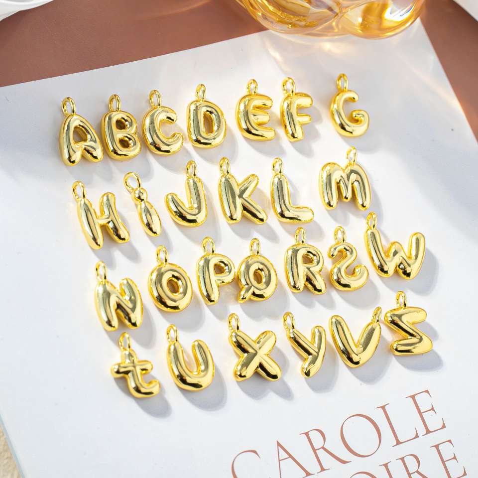 European and American fashion style cross-border jewelry accessory copper necklace plated with 18K gold and 26 English letters detail image 4