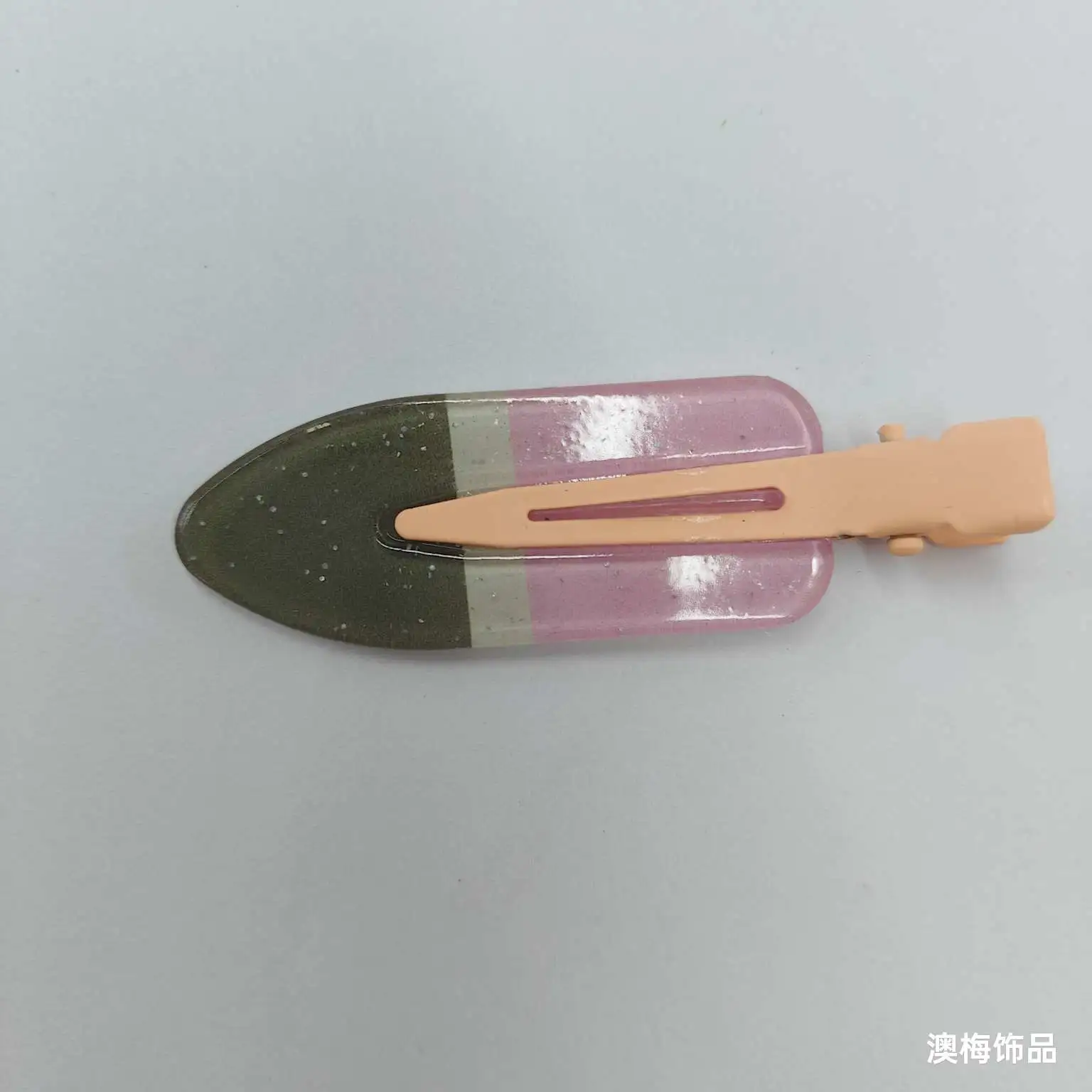 Summer fresh and clean invisible hair clips made of acrylic material, with colorful transparent fruit hair clips. The side clips are exquisite and cute, with a girlish heart detail image 9