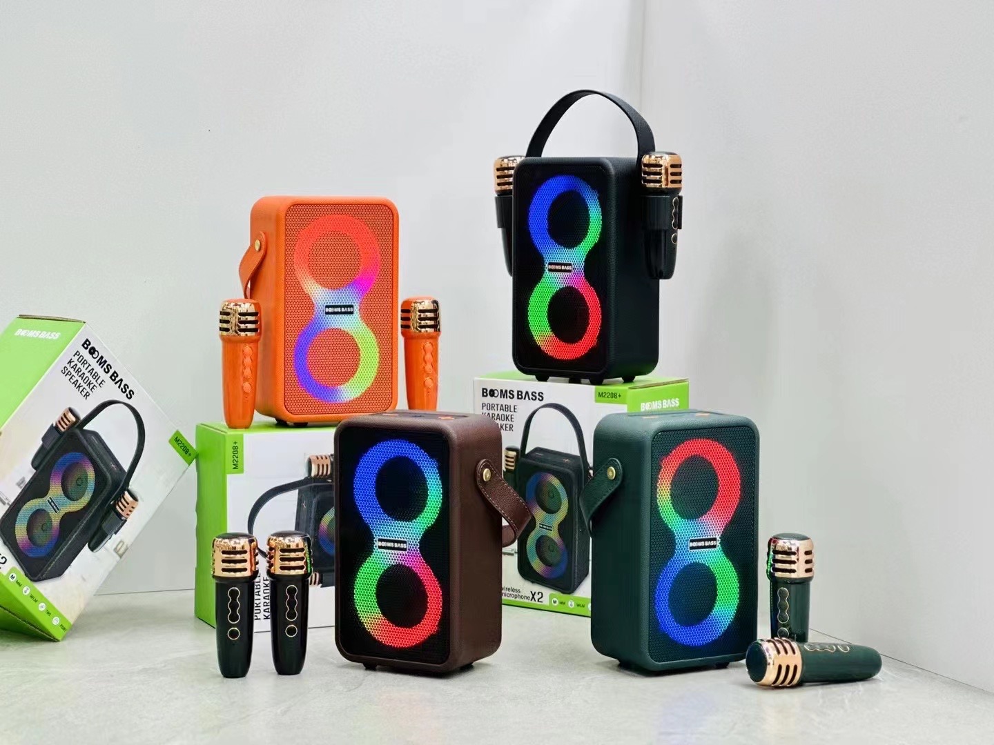 新品上市！M2208 蓝牙音箱+赠送麦克风，音质超赞  蓝牙连接  高音质 ！！！