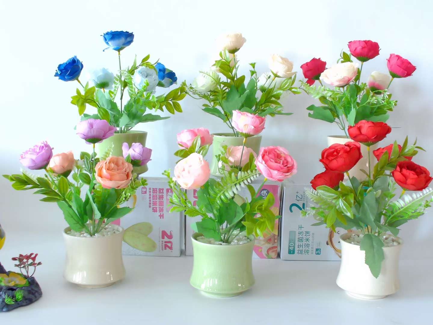 Simulation Of Two Lilian Straight Basin Bonsai Home Wedding Decoration Office Desktop Potted Plant Wholesale Application Scenario