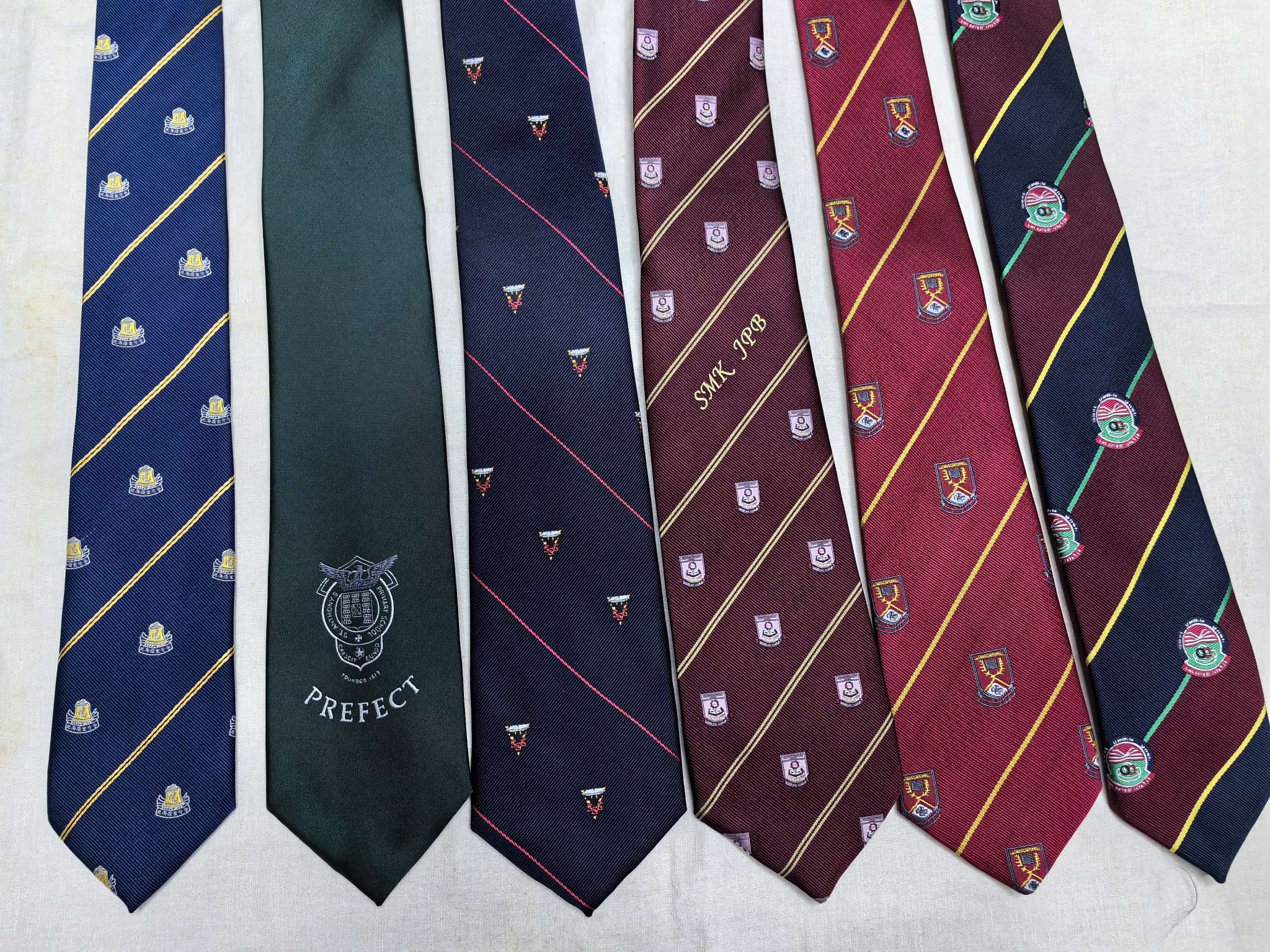 Student tie school wear Specification image