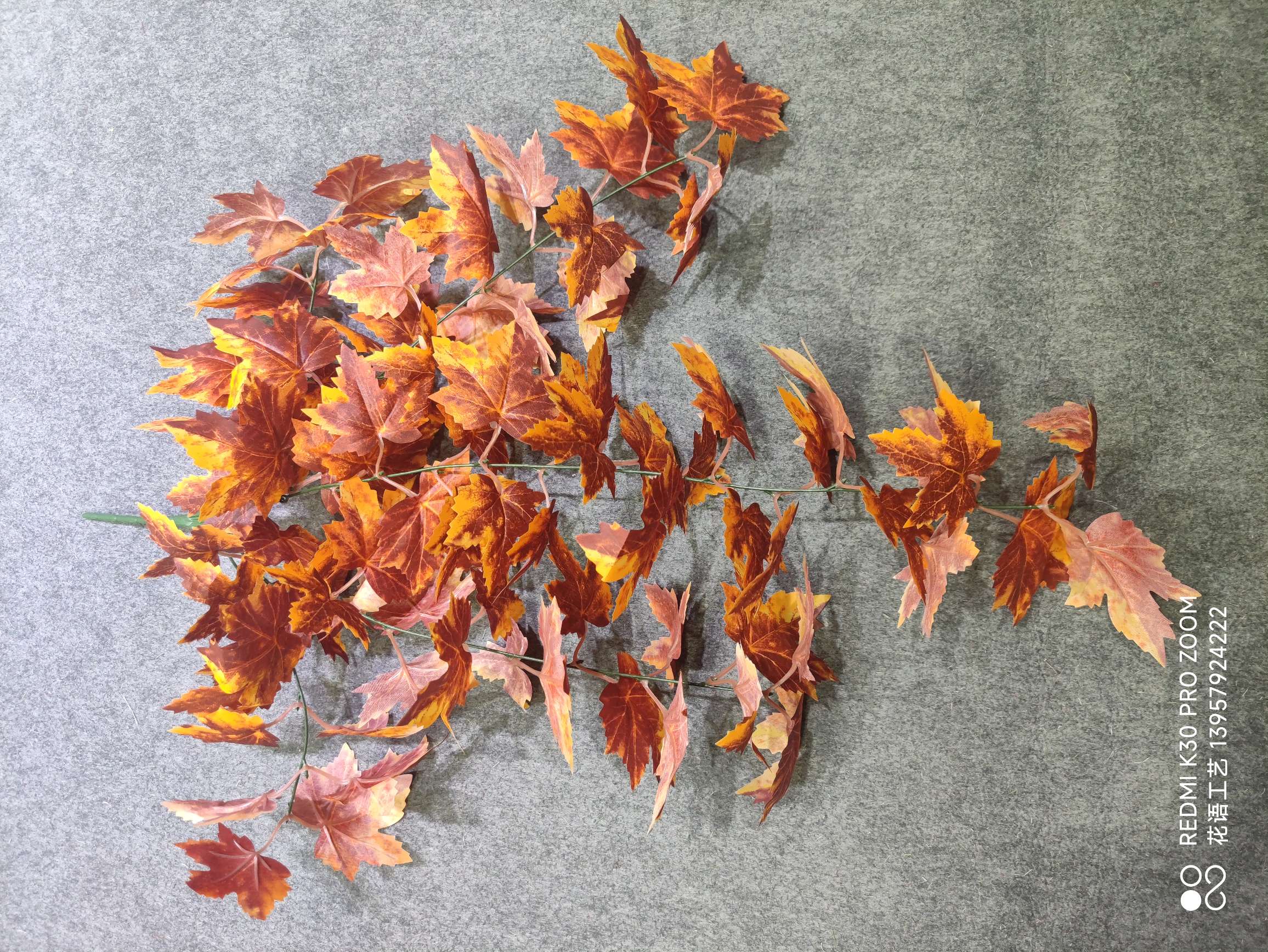 Artificial Maple Leaf Artificial Fall Color Small Bundle Halloween Thanksgiving Decoration Autumn Artificial Plant Cloth Leaves Fake Flowers undefined