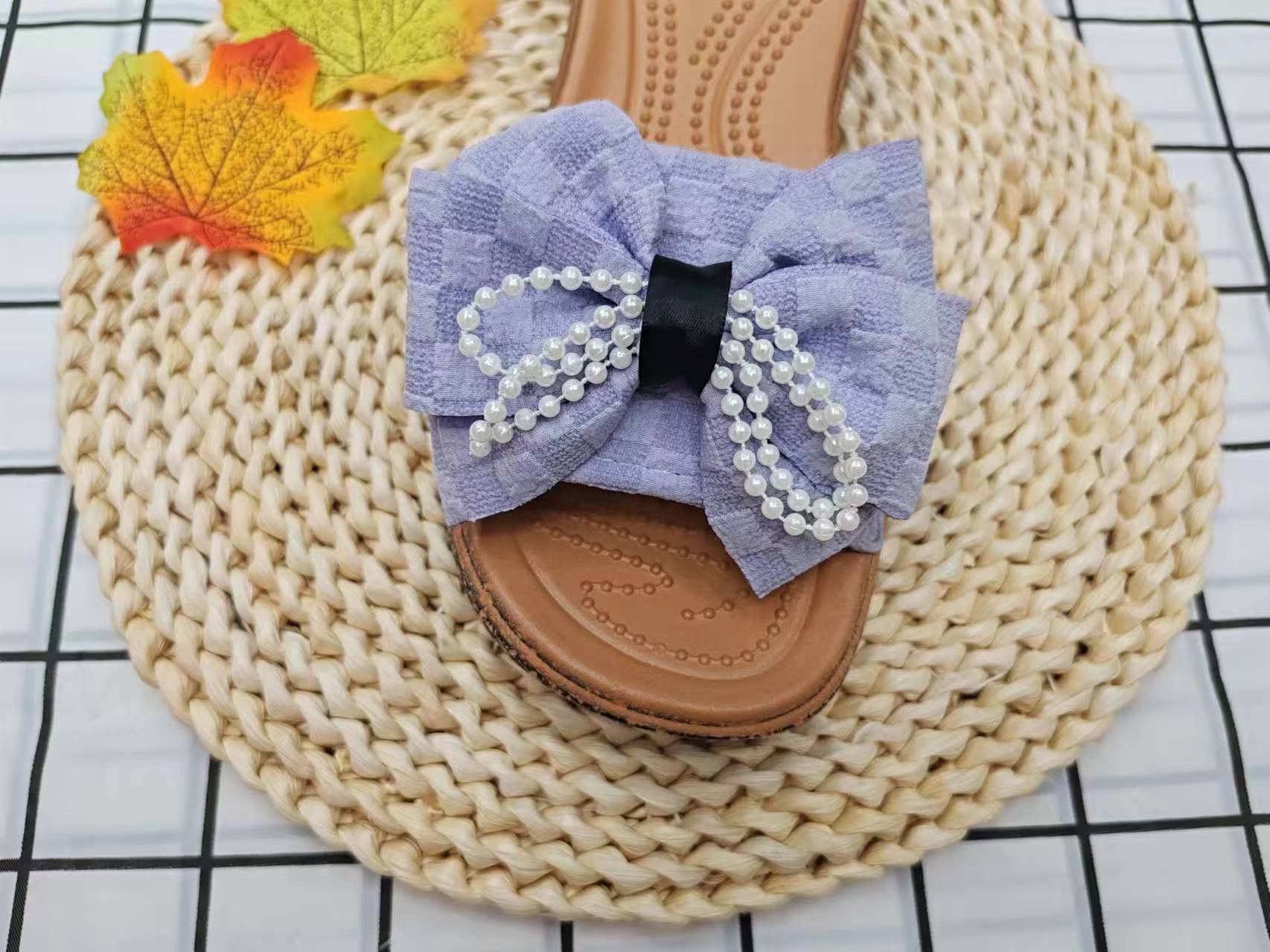 Thick-soled, high-end bow sandals are casual summer outdoor slippers details Picture
