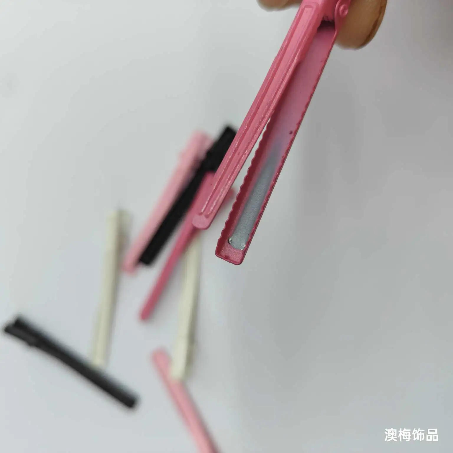 Creative acetate board headwear and hair accessory set, high-end hair clips, grabbers, women's accessories, simple and fashionable hair accessories, new straight clips, 6CM straight clips, side clips, handcrafted metal accessories, bottom clips, di detail image 4