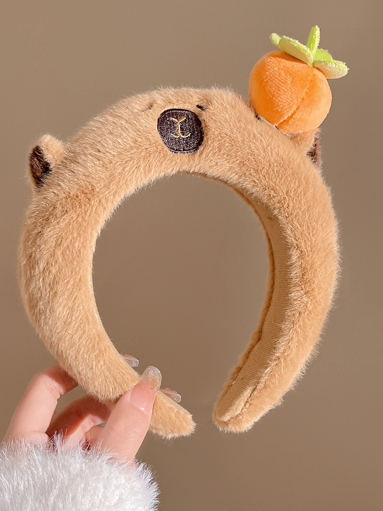 毛绒卡皮巴拉发箍女洗脸水豚高颅顶头箍儿童头饰品秋冬发饰女夏季百搭女孩发箍动物详情6