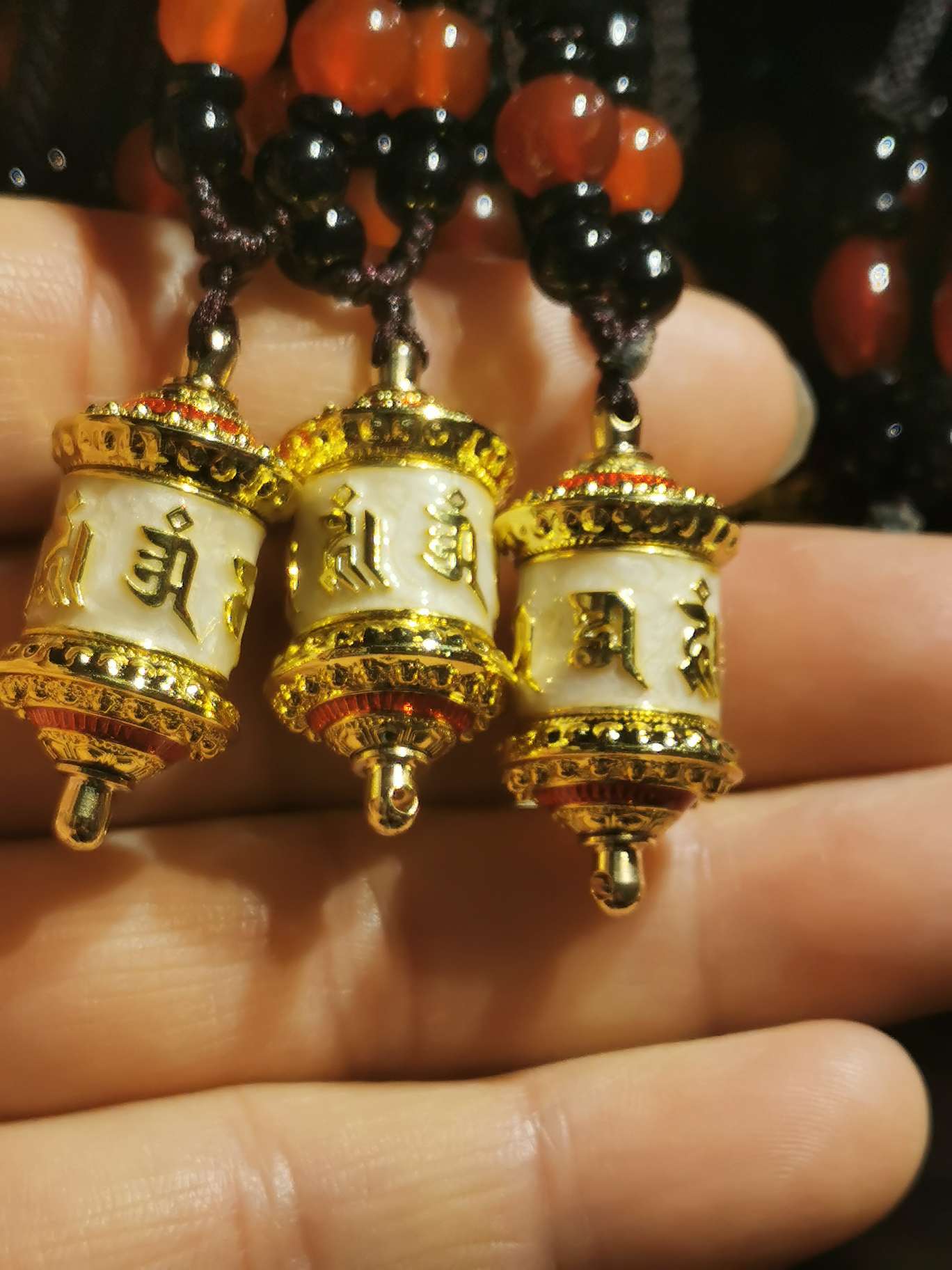 Alloy rotor wheel pendant detail image 6