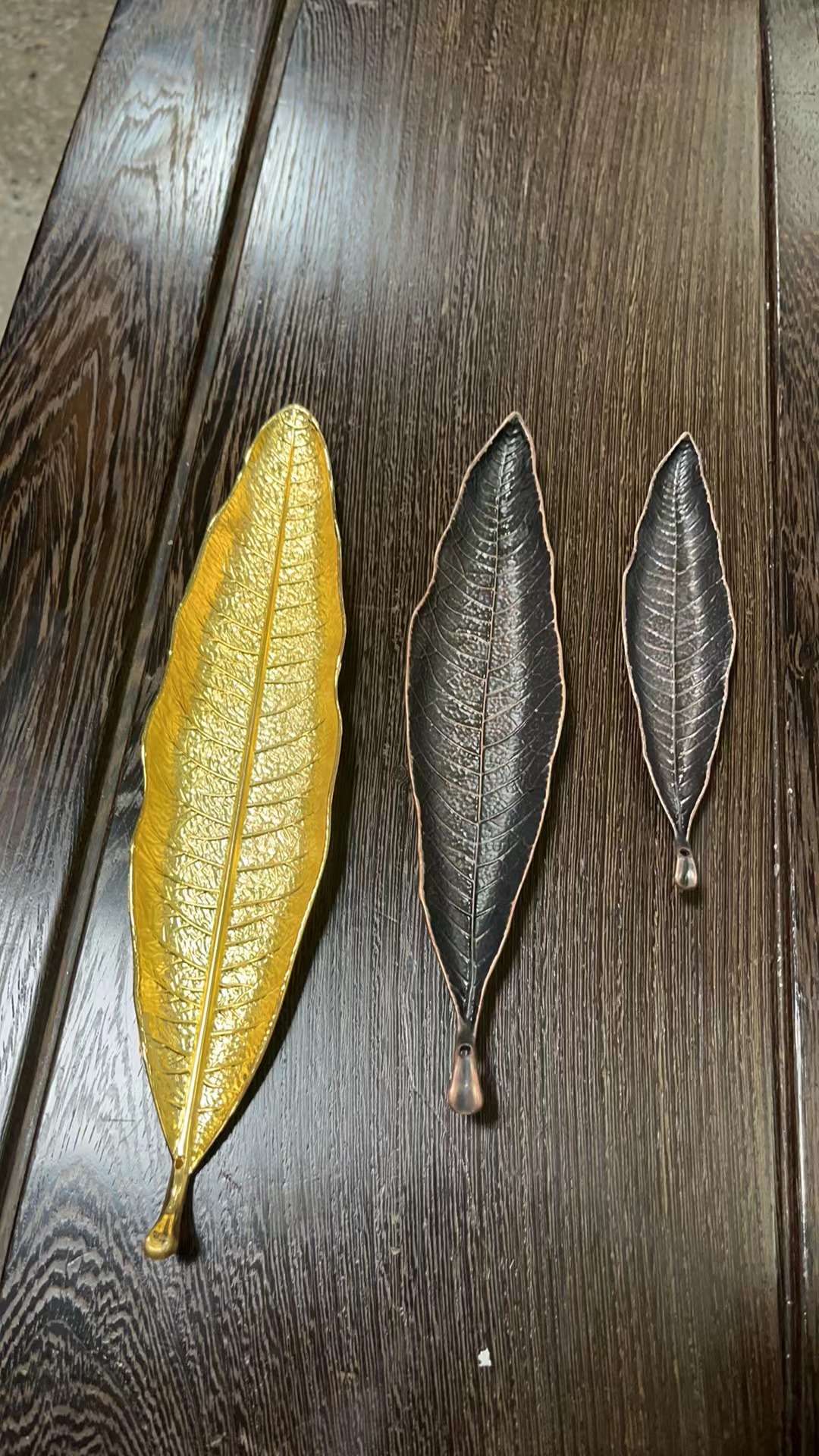 Metal leaf incense burner, vertical incense, exquisite handicrafts, decorative items, aroma diffuser, household items detail image 2