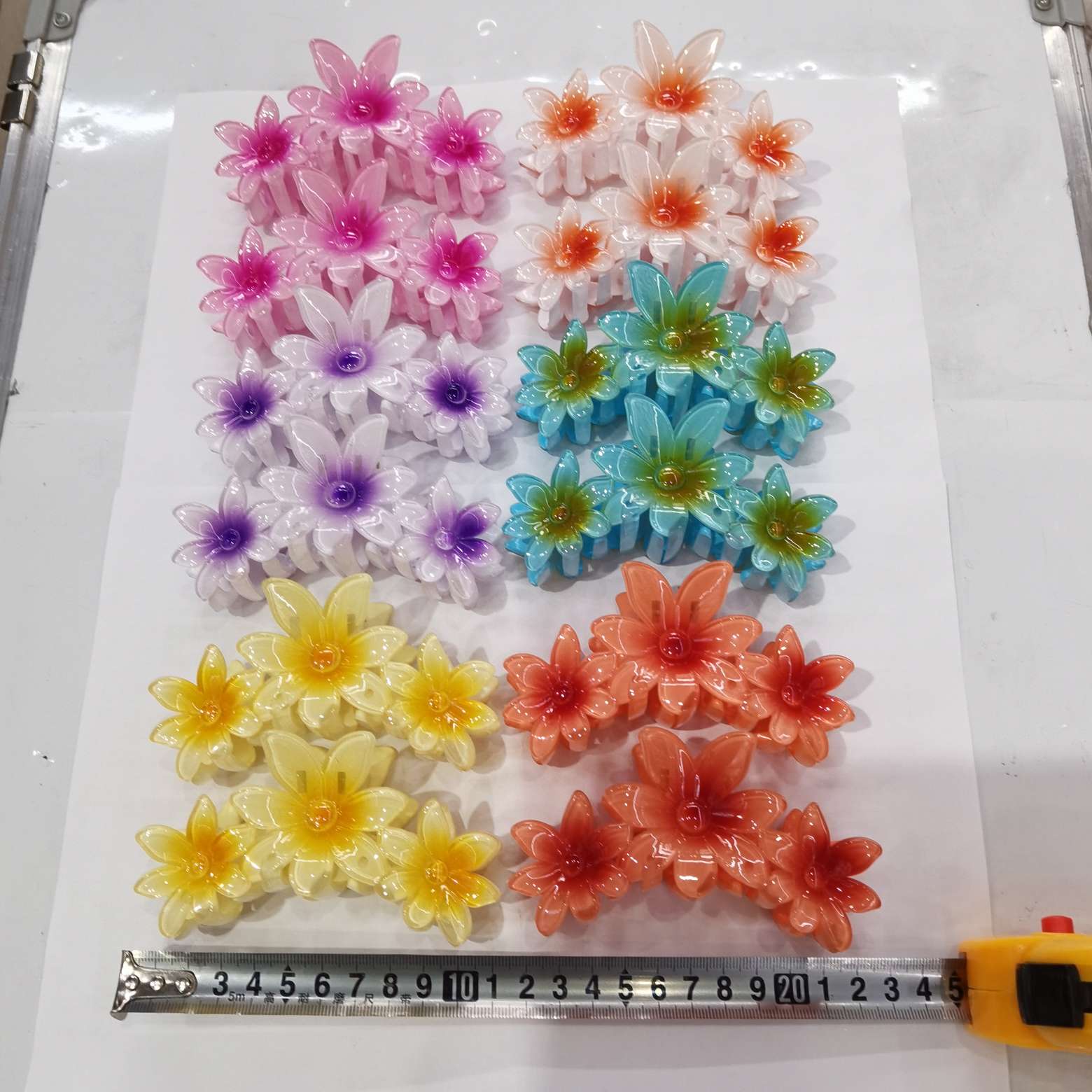 11 cm Frellia flower scratch-off color series new three-flower scratch-off hair accessory hairpin detail image 2